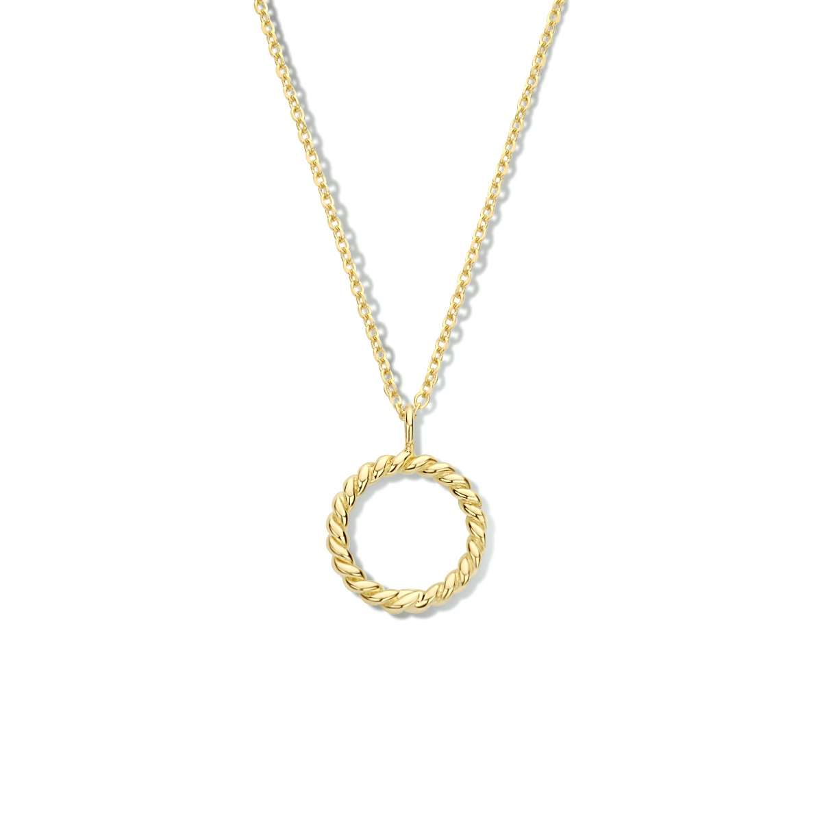 Geelgoud op 925 zilveren collier uitgevoerd met een ronde hanger. Het collier heeft een draaglengte van 41cm met een extensie van 4cm en een stevige karabijn sluiting. De hanger heeft een diameter van 12.5mm. De schakelbreedte is 1.2mm. Geen garantie op plating.
