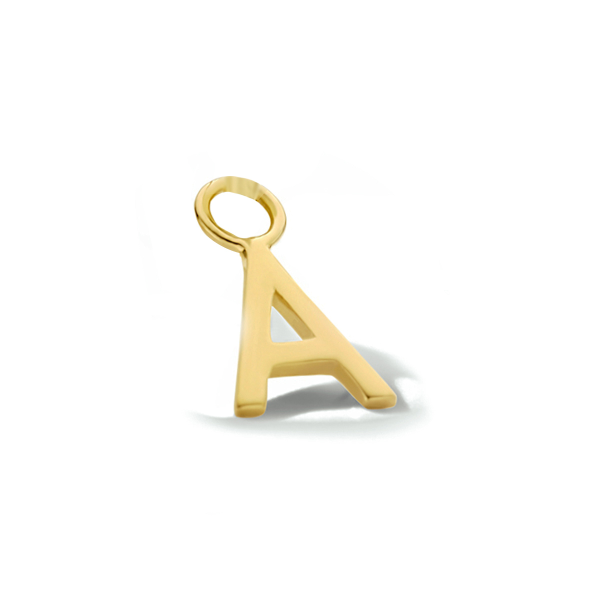 Geelgoud op 925 zilveren oorringhanger uitgevoerd in een letter. De oorringhanger wordt per stuk verkocht. De oorringhanger kan gecombineerd worden met een oorring met een maximale buisdikte van 2mm. Geen garantie op plating.