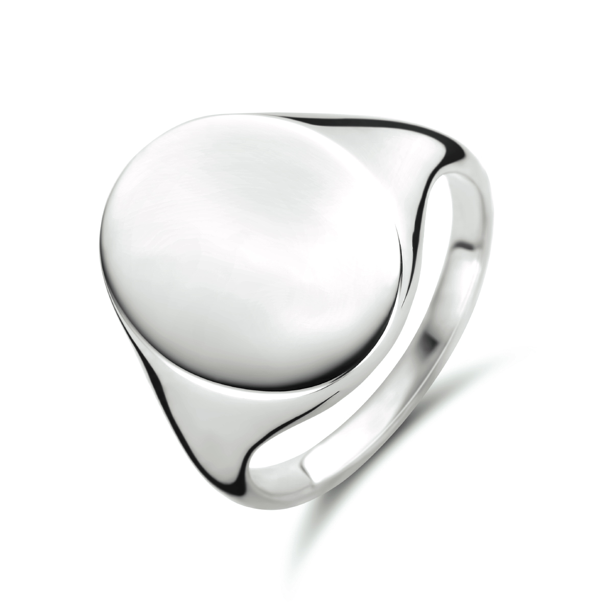 Gerhodineerd 925 zilveren graveerring. De ring heeft een breedte van 16.5mm.