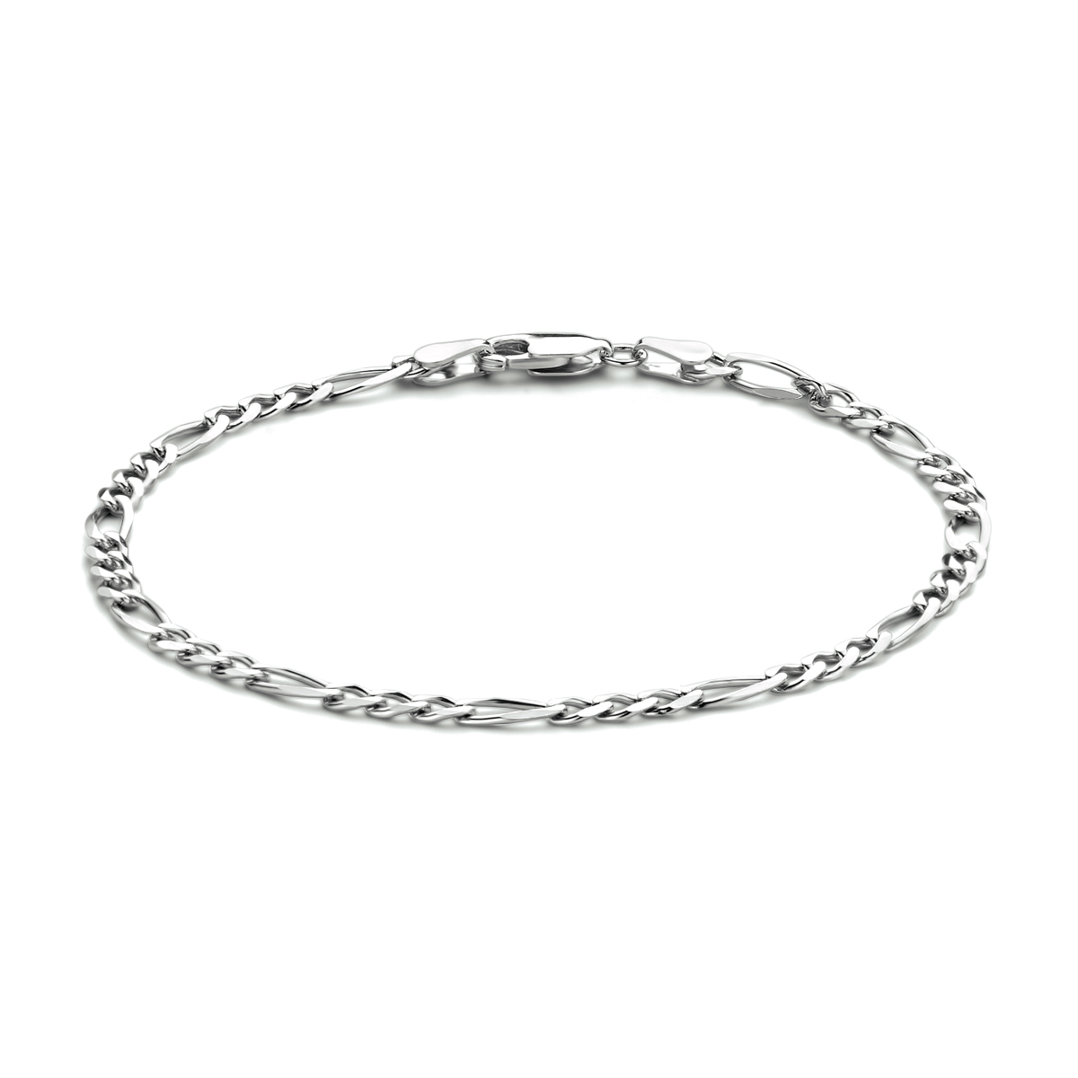 Gerhodineerd 925 zilveren armband uitgevoerd met een figaro schakel en een breedte van 3.3mm. De armband heeft een draaglengte van 19cm en een stevige karabijn sluiting.
