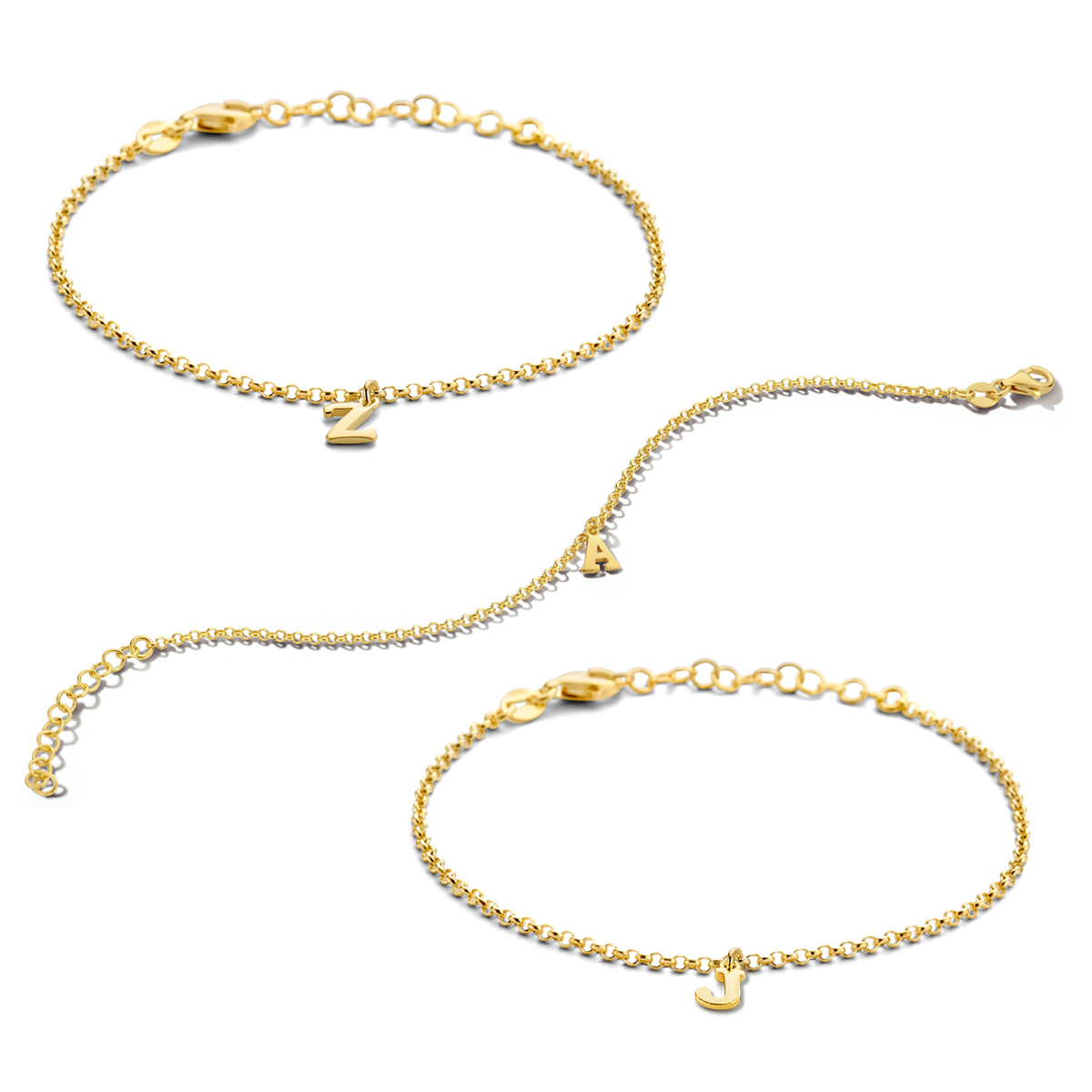 Geelgoud op 925 zilveren armband met een letteren een karabijn sluiting. De armband heeft een schakelbreedte van 1.8mm en een draaglengte van 16cm met een extensie van 3cm. Geen garantie op plating.