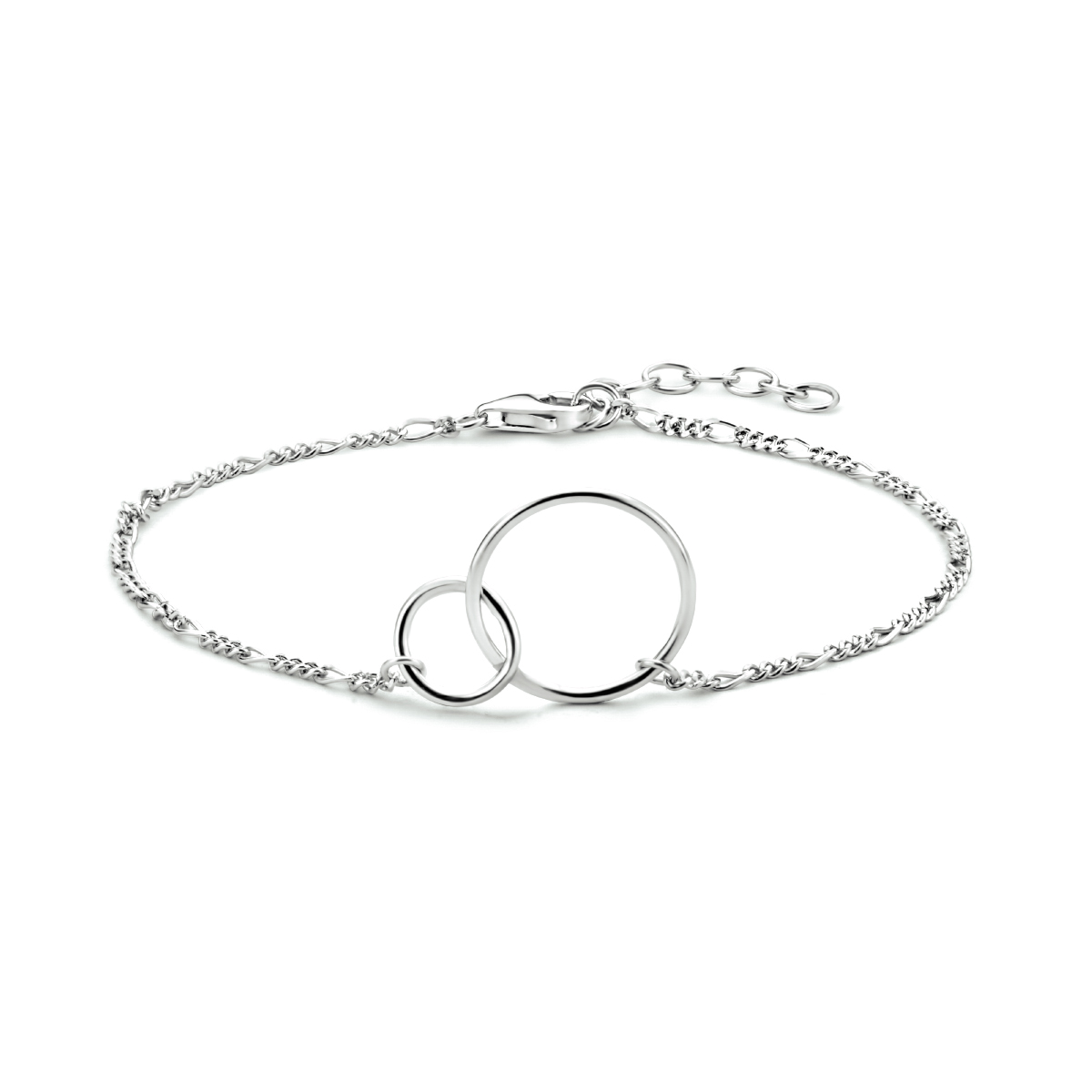 Gerhodineerd 925 zilveren figaro armband uitgevoerd met twee ronde hangers. De armband heeft een draaglengte van 16.5cm met een extensie van 2.5cm.