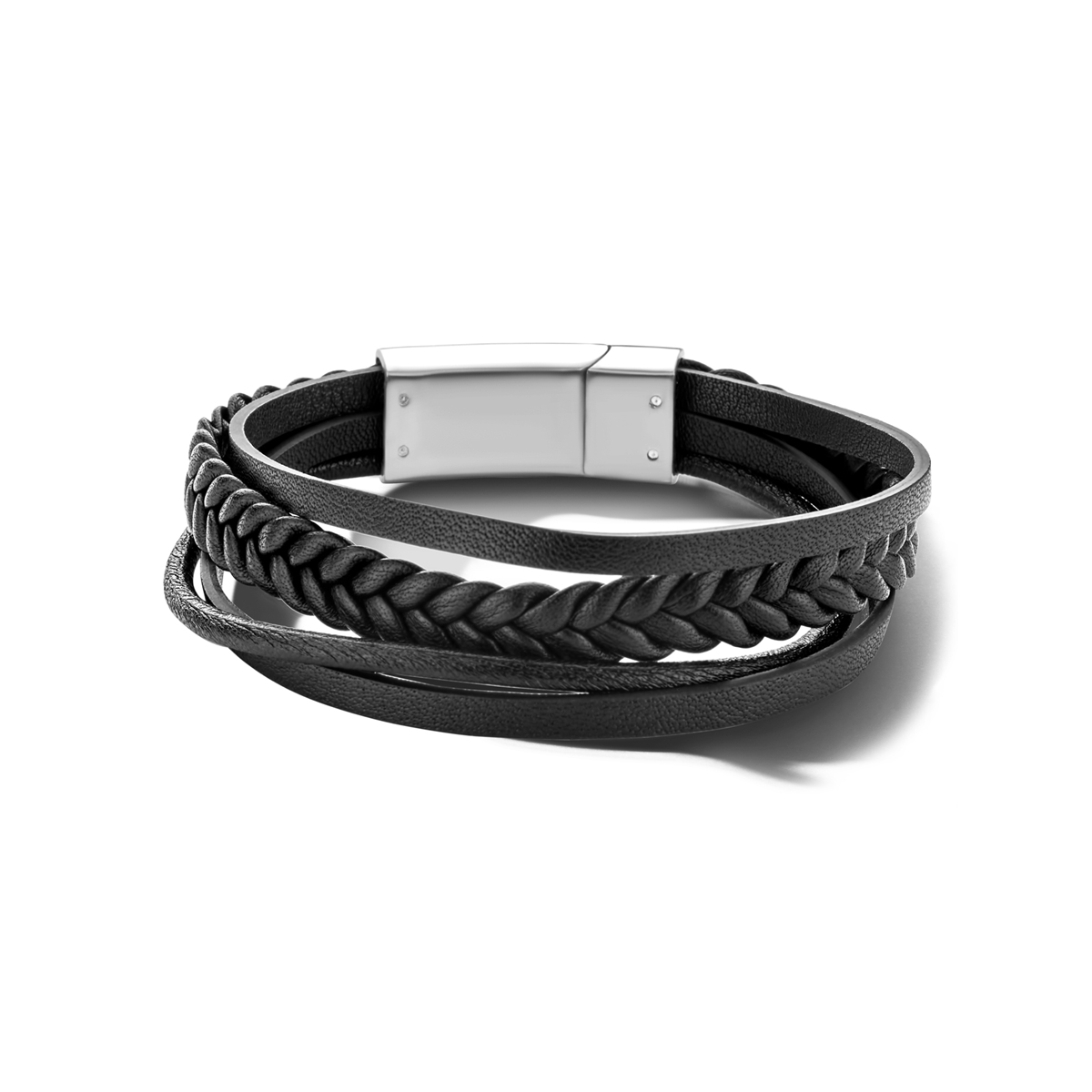 Zwart leren armband uitgevoerd met een stalen magneetsluiting. De armband heeft een breedte van 12mm.