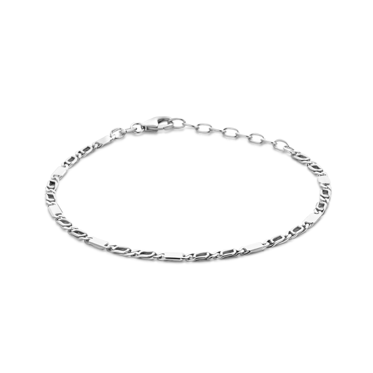 Gerhodineerd 925 zilveren valkenoog armband met een schakelbreedte van 2.7mm en een karabijn sluiting. De armband heeft een draaglengte van 16cm met extensie van 3cm.