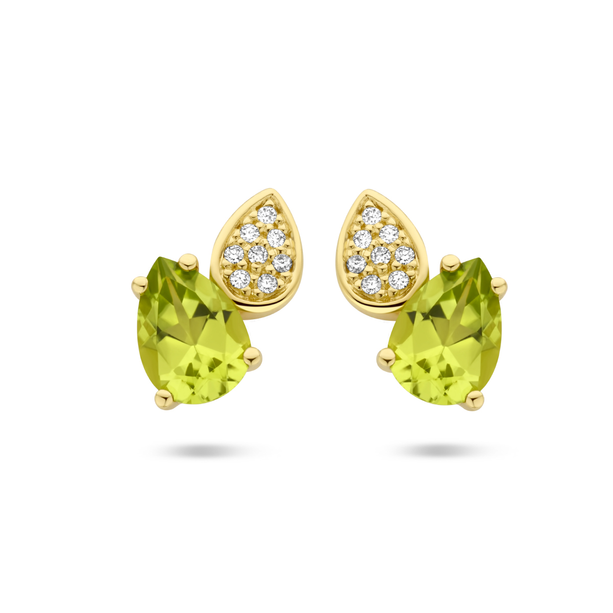 14k Geelgouden oorknoppen uitgevoerd met schitterende peridot en diamant. De oorknoppen hebben een afmeting van 11.5x7mm. De peridot heeft een steengewicht van 1.30ct (2x 0.65ct) en het diamantgewicht is 0.05ct (2x 0.025)ct.