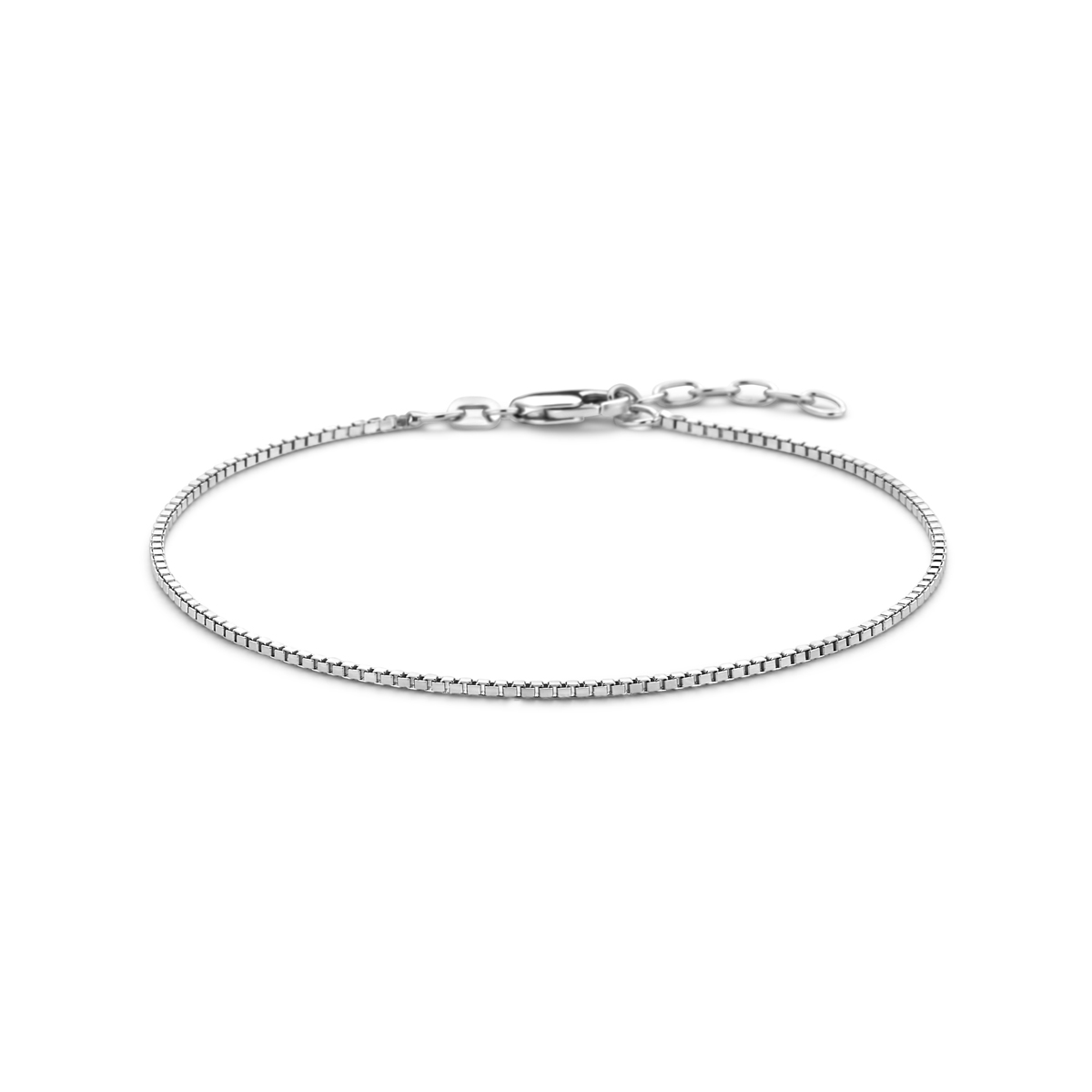 Gerhodineerd 925 armband uitgevoerd met een venetiaans schakel van 1.3mm. De armband heeft een draaglengte van 19cm met 2cm extensie.