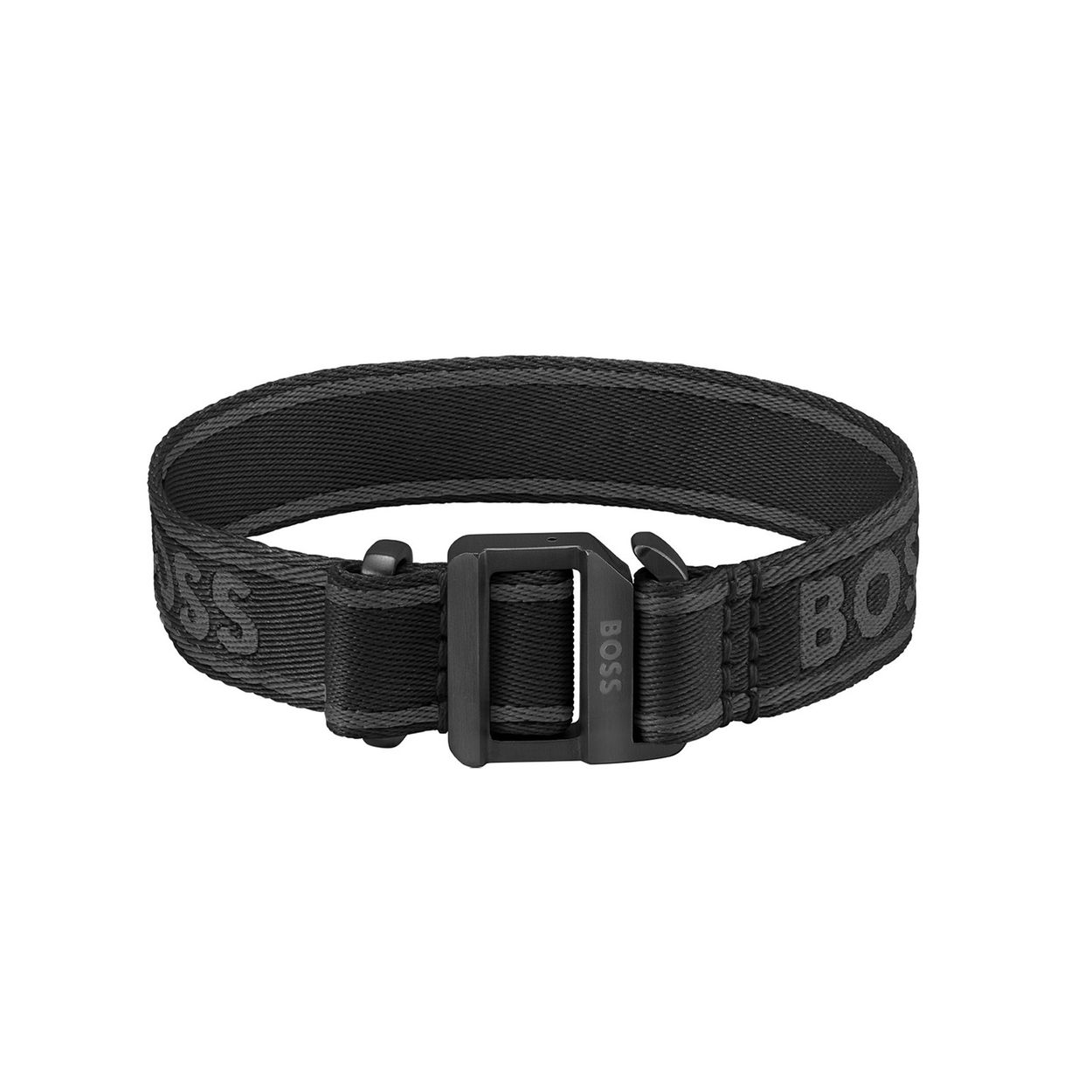 BOSS JEWELS HBJ1580488 COLIN Mannen Armband 19cm
Deze armband van BOSS uit de COLIN serie met artikelnr. HBJ1580488 is een sportief sieraad voor de BOSS klant. De zwarte gevlochten nylon armband heeft het BOSS logo ingestikt in de armband en is prettig te dragen door zijn lichte gewicht. De armband heeft een haaksluiting met daarop het BOSS logo en is in de sluiting verstelbaar. De armband heeft een totale lengte van 20cm. Zeker goed te combineren met andere sieraden van BOSS. 

Het merk:
HUGO BOSS is afgestemd op levensstijlen waar het gaat om kwaliteit en precisie. Het wereldwijde fashionlabel is verdeeld in twee merken: BOSS en HUGO. Het merk BOSS biedt geavanceerde, moderne horloges gericht op kwaliteit en design om een onberispelijke look te creÃ«ren â of het nu zakelijk, casual of sportief is. Ontdek de nieuwe horlogecollectie die bewijst dat details echt het verschil maken.

Specificaties:
- Artikelnr: HBJ1580488
- Gevlochten armband
- Materiaal: Nylon zwart
- Lengte: 20cm