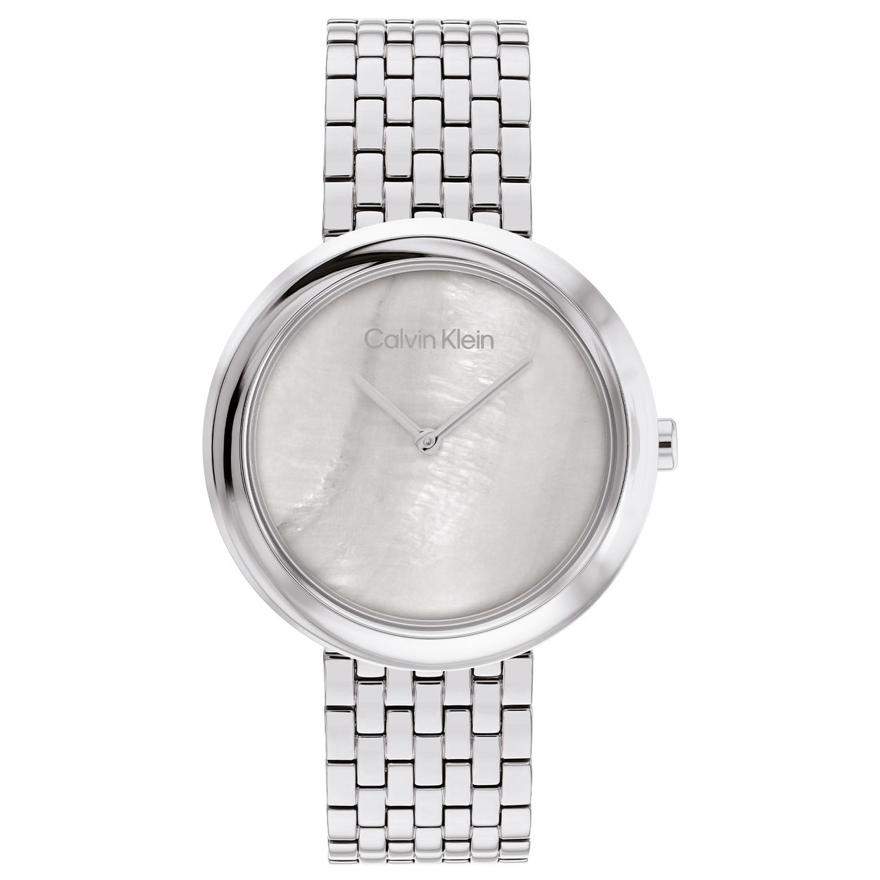 Calvin Klein CK25200320 Dames Staal Horloge 34mm 
Dit Calvin Klein dameshorloge met nr CK25200320 is een tijdloos en chique ontwerp. De stijlvolle zilverkleurige ronde gladde stalen kast heeft een grijze parelmoer wijzerplaat met een bezel met een twist. Op de wijzerplaat zijn alleen de zilverkleurige wijzers zichtbaar en is de naam Calvin Klein afgedrukt. Aan de zilverkleurige kast zit een zilverkleurige glimmende fijne schakelband. Het sierlijke horloge heeft een mineraalglas, een doorsnee van 34mm en is 3 ATM.

OVER CALVIN KLEIN
Calvin Klein is een wereldwijd lifestylemerk dat gewaagde, vooruitstrevende idealen en een verleidelijke, vaak minimalistische, esthetiek nastreeft. Calvin Klein werd groot in de jaren 70 door haar mode- en merkjeans collecties. In de jaren 80 lanceerde Calvin Klein haar spraakmakende ondergoed dat uitdrukkelijk van logo ’s voorzien was. Vanwege het grote succes is het merk ook succesvol uitgerold in Accessoires, Parfums, Home, Brillen, Golf, Horloges en Sieraden.
Sinds de oprichting in 1968 door Calvin Klein, heeft het merk haar reputatie opgebouwd als leider in de Amerikaanse mode, dankzij een cleane esthetiek en innovatieve ontwerpen. Calvin Klein wil haar publiek verleiden en inspireren door middel van provocerende beelden en opvallende ontwerpen die prikkelen. 

SPECIFICATIES:
- Mineraalglas
- Zilverkleurige stalen kast
- Grijze parelmoer wijzerplaat 
- Zilverkleurige schakelband
- Ronde kastvorm, Ø 34mm
- 3 ATM