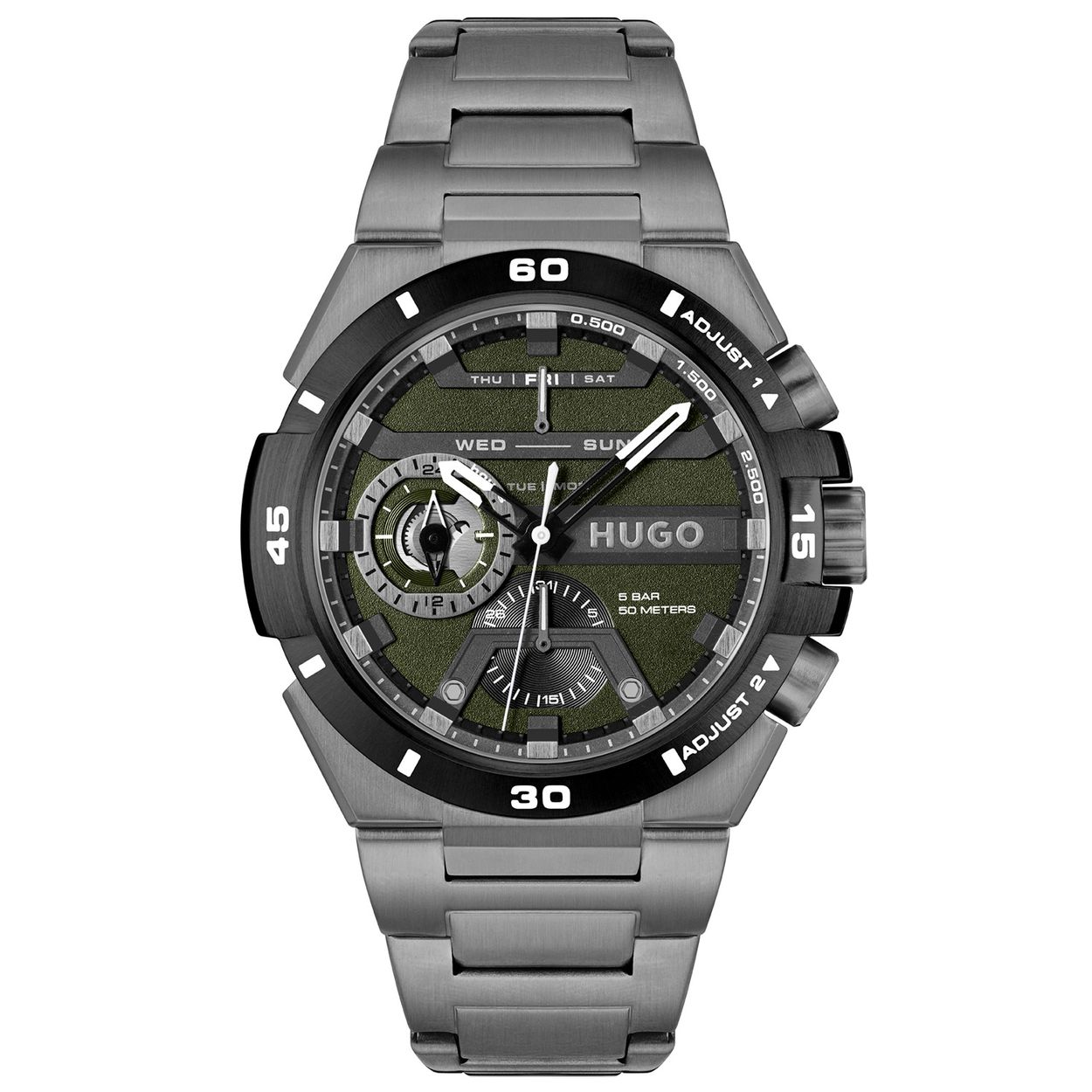 HUGO HU1530340 #WILD 46mm 
Dit HUGO horloge uit de WILD serie met artikelnr. HU1530340 is ontworpen voor de man met durf en die volledig zichzelf is in zijn eigen unieke stijl. Het herenhorloge kenmerkt zich door zijn gunmetal stalen ronde horlogekast met zwarte bezel. Het ontwerp valt op door zijn sportieve uitstaling en vorm, mij kan niks gebeuren. Opvallend zijn de wit gekleurde accenten op de wijzers en op de opvallende zwartgrijze wijzerplaat waarop de functies van dag,- datum,- en 24-uursaanduiding aanwezig zijn. Aan de kast zit een grijze stalen schakelband met een vouwsluiting. Het stoer ogende herenhorloge heeft een mineraalglas, een doorsnee van 46mm en is 5ATM.

HET MERK:
HUGO BOSS is afgestemd op levensstijlen waar het gaat om kwaliteit en precisie. Het wereldwijde fashionlabel is verdeeld in twee merken: BOSS en HUGO. Het merk HUGO presenteert eigentijdse en vooruitstrevende designs volgens de laatste fashion trends waarmee mensen worden gestimuleerd om zichzelf te zijn. Scherp maatwerk en casual horloges gecombineerd met een progressieve attitude. HUGO horloges zijn er voor de urban en ruimdenkende man die de leiding durft te nemen. De enige regel van de HUGO-man als het om stijl gaat: zijn authentieke zelf en niets anders.

Maak kennis met de nieuwe horlogecollectie van HUGO.

SPECIFICATIES:
- Mineraalglas
- Ronde kastvorm, Ø 46mm
- Gunmetal horlogekast
- Zwartgrijze wijzerplaat
- Stalen schakelband
- 5ATM