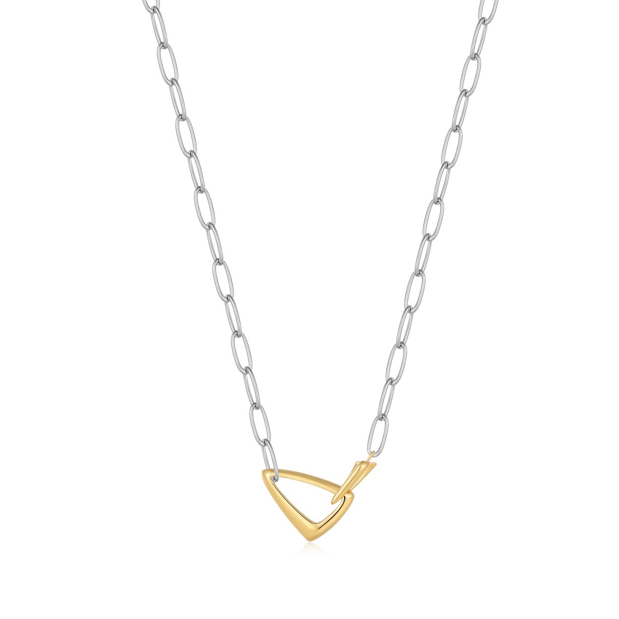 AH N049-04T Tough Love
Versier je hals met een vleugje tweekleurig, met deze prachtige d.m.v. zilveren en vergulde ketting met two in one schakel. Twee fantasie schakels zijn ineen gehaakt in het midden van de ketting en dit geeft een apart effect. De ketting is zilverkleurig en het tussenstuk goudkleurig. Draag gewoon op zichzelf, of met meerdere kettingen of andere sieraden van Ania Haie. 

HET MERK
Geïnspireerd door de laatste fashion trends is Ania Haie het toonaangevende sieradenmerk voor hoogkwalitatieve maar ook betaalbare zilveren sieraden, zonder op de kwaliteit in te leveren. Iedere collectie is gebaseerd op de laatste catwalktrends, waardoor Ania Haie snel tot hét sieradenmerk voor stijlbewuste consumenten is verkozen. Elk sieraad wordt ontworpen om te combineren met andere sieraden waardoor je je eigen look kunt creëren. Maar ook zijn Ania Haie sieraden opvallend genoeg om op zichzelf te dragen. 

SPECIFICATIES
- Silver Arrow Link Chunky Necklace 
- Ketting
- 925 zilver met gold plating
- Lengte 45cm
- AH N049-04T