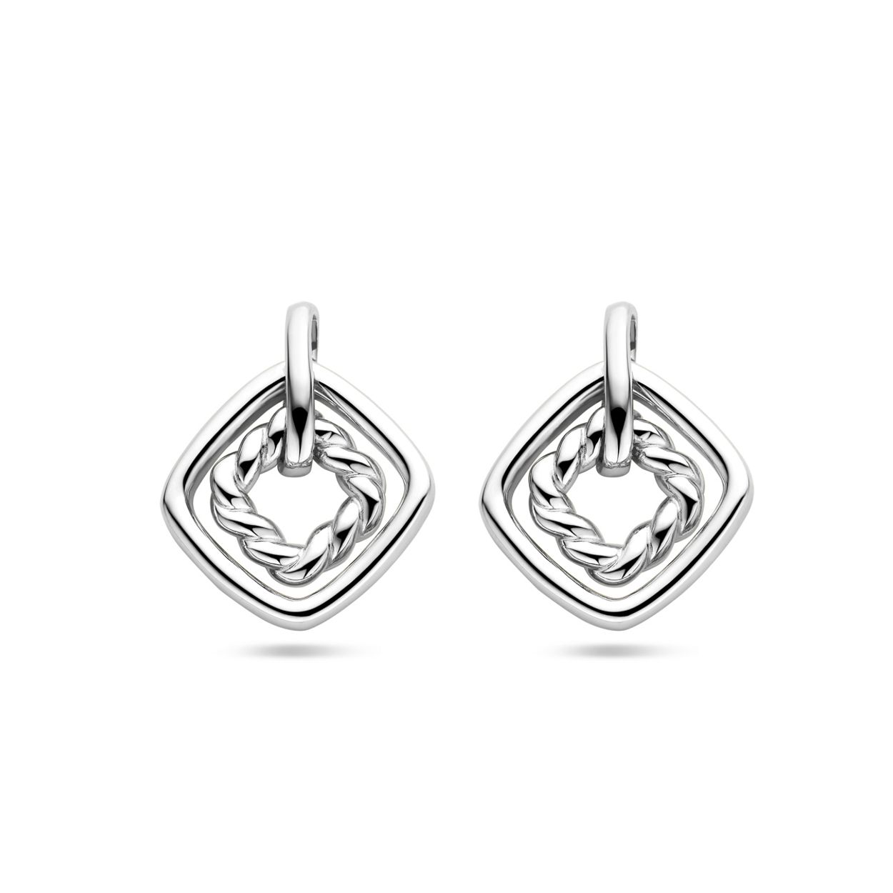 Gerhodineerd 925 zilveren oorhangers. De oorhangers hebben een totale hoogte van 20.5mm.