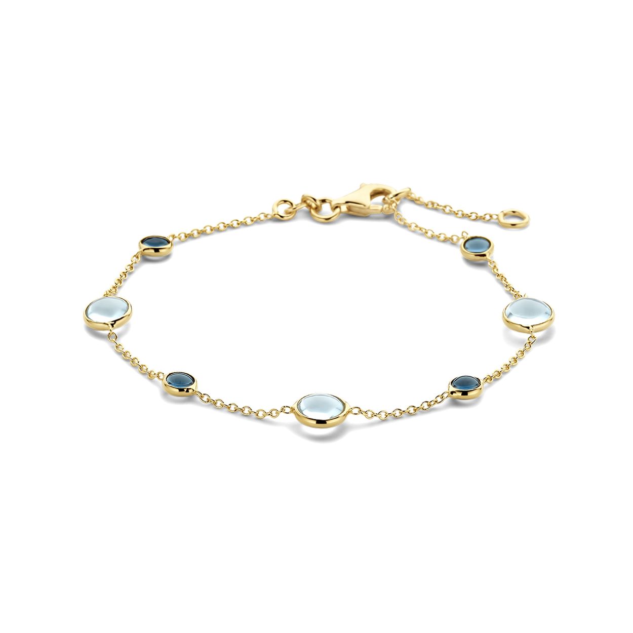 14k Geelgouden armband uitgevoerd met blauw topaas en london blue topaas. De draaglengtes van de armband zijn 17 en 19cm. De breedtes van de stenen met zetkast is 6.5 en 4.5mm.