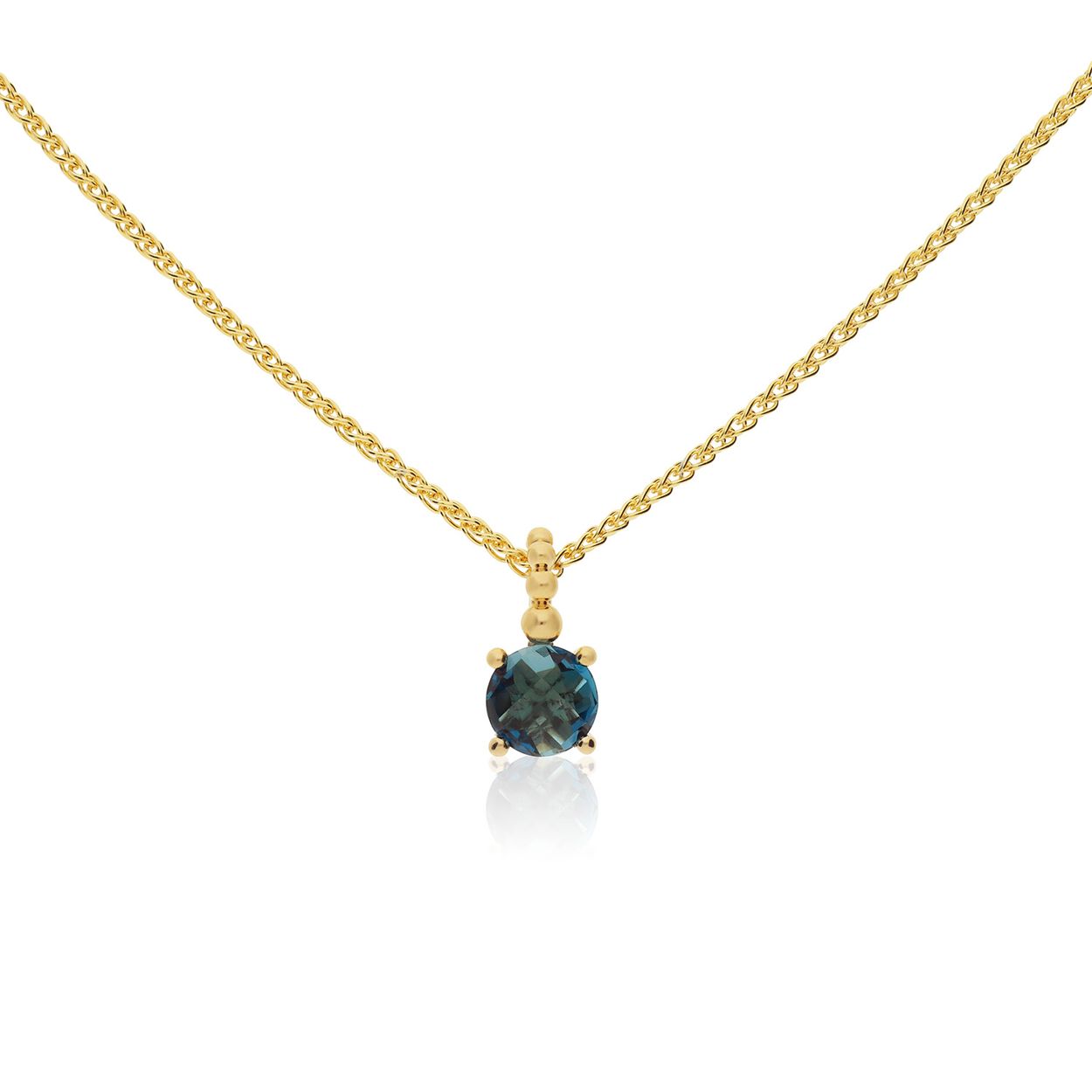 Dit 14 karaat gouden collier van Glow is een echte eyecatcher door de prachtige 14 karaat hanger met Blauw Topaas in een vierkante zetkast, gedetailleerd met 4 verdikte pootjes en een sierlijk hangoog. Het geelgouden vossenstaart collier is 45cm. De hanger heeft een doorsnee van 1cm. Combineer het collier met de andere sieraden van Glow voor een complete look.

GLOW
Benadruk jouw stijl met de verfijnde sieraden van GLOW en laat je inspireren door de uitgebreide collectie 14 karaats gouden sieraden van de hoogste Europese kwaliteit. Ontworpen om elke dag te dragen. Naast tijdloze ontwerpen bestaat de collectie ook uit hippe sieraden; zoals minimalistische gouden collieren en grafische oorknopjes. Wil je een beetje extra stralen? Kies dan voor flonkerende zirkonia of ga voor luxe met onze geraffineerde diamanten sieraden.
  
  Specificaties
  - 202.2301.45
  - Collier
  - 14 karaat geelgoud
  - Lengte: 45cm
  - Blauw Topaas