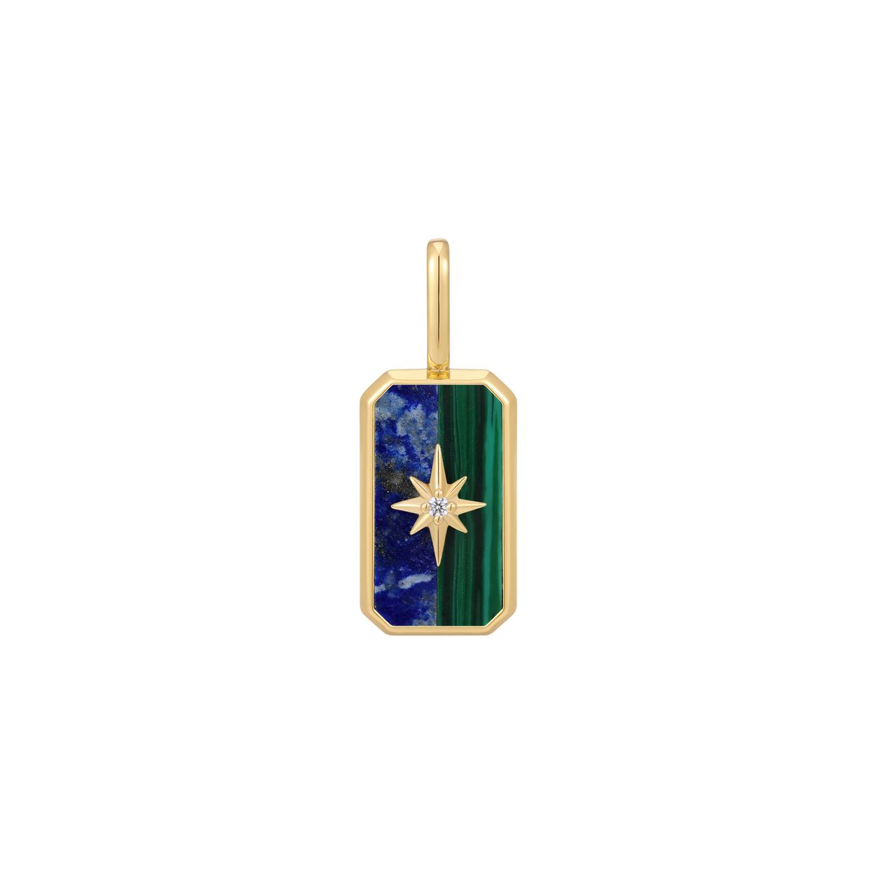 Productbeschrijving 
Geef je ketting een upgrade met deze prachtige bedel. De bedel is gemaakt van 925 sterling zilver met 14 karaat gouden plating. Het ontwerp is opgesplitst tussen opvallende levendige blauwe lapis en diepgroene malachiet stenen, compleet met een enkele zirkonia steen in de ster. Bevestig je bedel eenvoudig aan een kettng, armband of connector.

Het Merk
Geïnspireerd door de laatste fashion trends is Ania Haie het toonaangevende sieradenmerk voor hoogkwalitatieve maar ook betaalbare zilveren sieraden, zonder op de kwaliteit in te leveren. Iedere collectie is gebaseerd op de laatste catwalktrends, waardoor Ania Haie snel tot hét sieradenmerk voor stijlbewuste consumenten is verkozen. Elk sieraad wordt ontworpen om te combineren met andere sieraden waardoor je je eigen look kunt creëren. Maar ook zijn Ania Haie sieraden opvallend genoeg om op zichzelf te dragen.

How It All Started
Met een passie voor kwalitatieve sieraden met stijl én het besef dat de mode bewuste vrouw niet wil inleveren op kwaliteit is Ania Haie geboren. De Ania Haie oprichters zagen later dat de moderne vrouw van vandaag graag sieraden combineert en layered om haar individualiteit te omarmen, de kans werd aangegrepen en de droom werd werkelijkheid.

Volg ons ook op social media
Wil jij op de hoogte blijven van nieuwe collecties, toffe combinaties en de laatste sieraden trends? Hou ons dan ook in de gaten op social media. Daarnaast inspireren wij jou dagelijks met verschillende looks en mix & match combinaties! Deel gerust jouw eigen unieke Ania Haie look door de hashtag #aniahaiexme te gebruiken. Wie weet wordt jouw look gerepost op één van onze kanalen!
Je kunt ons volgen op Facebook en Instagram.