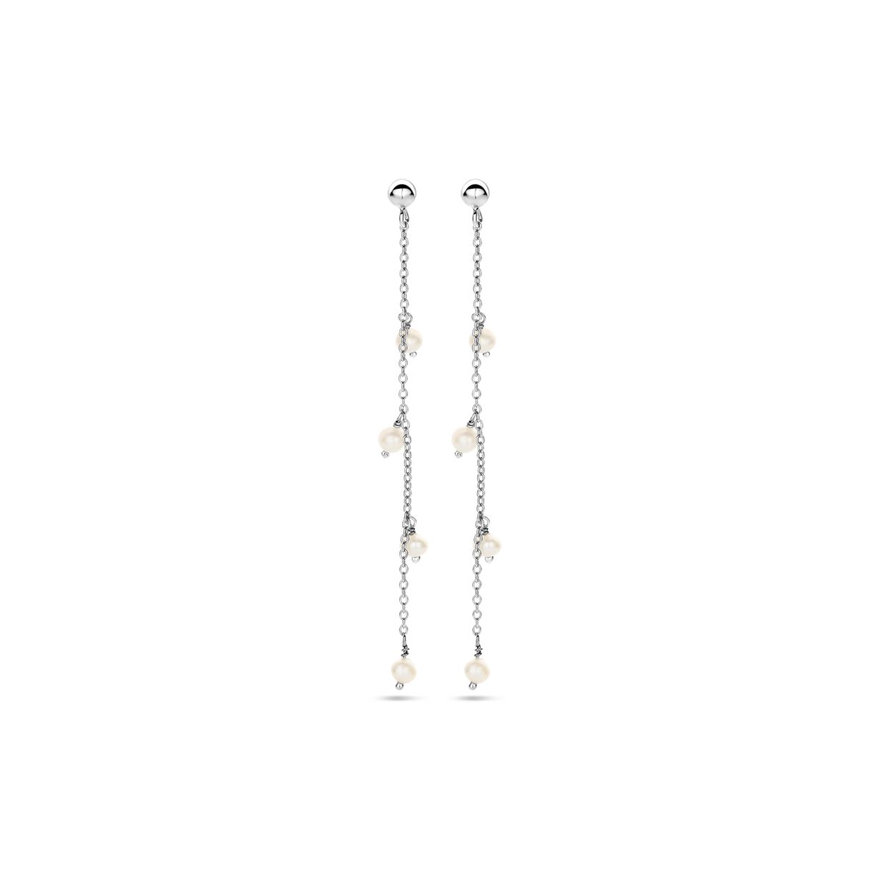 Gerhodineerd 925 zilveren oorhangers uitgevoerd met zoetwaterparels. De oorhangers hebben een totale hoogte van 56mm.