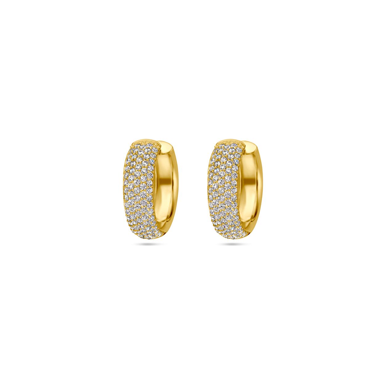 Geelgoud op 925 zilveren klapoorringen uitgevoerd met zirkonia. De klapoorringen hebben een afmeting van 19.5x6mm. Geen garantie op de plating.