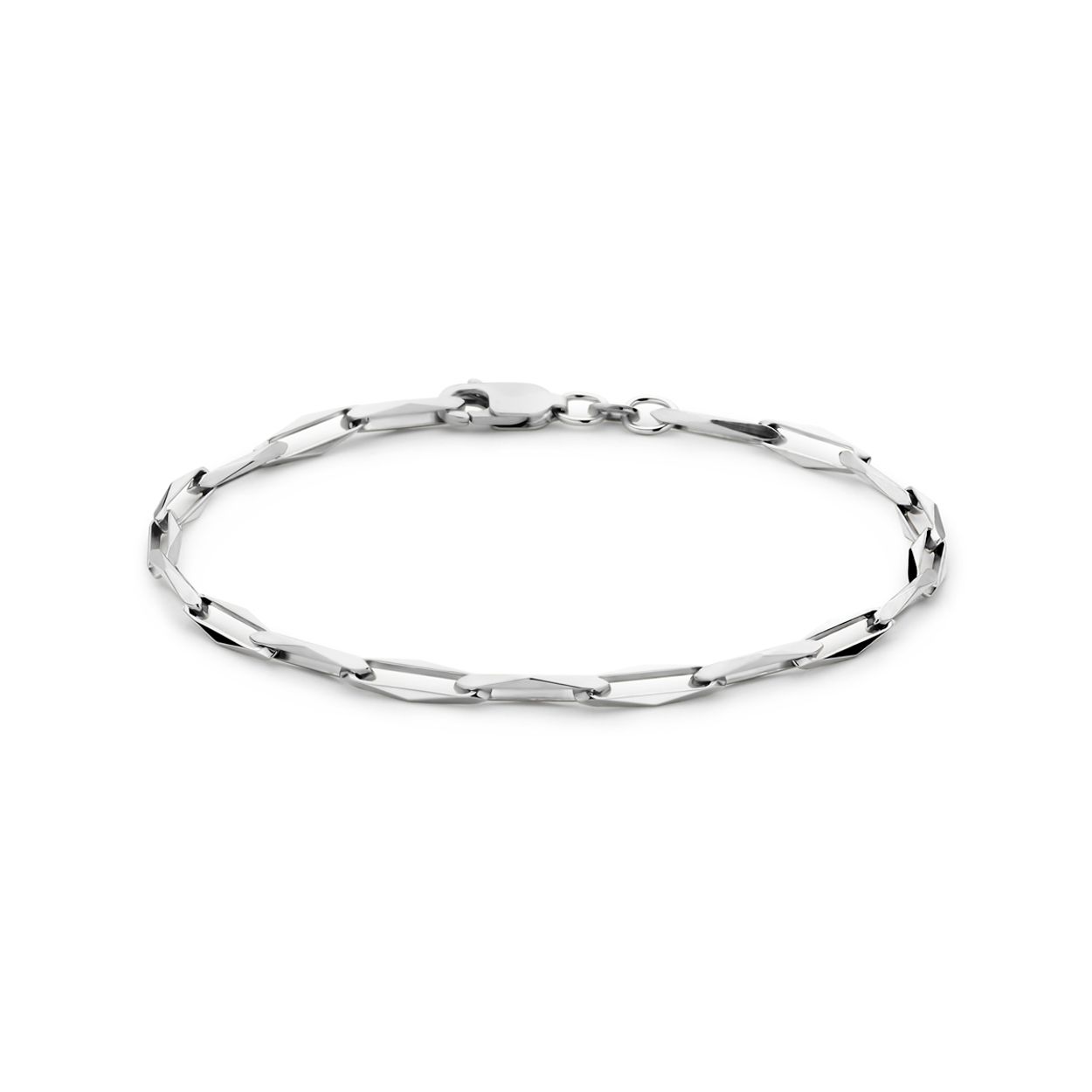 Gerhodineerd 925 zilveren armband met een schakelbreedte van 3.5mm en draaglengte van 18.5cm. Uitgevoerd met karabijnsluiting.