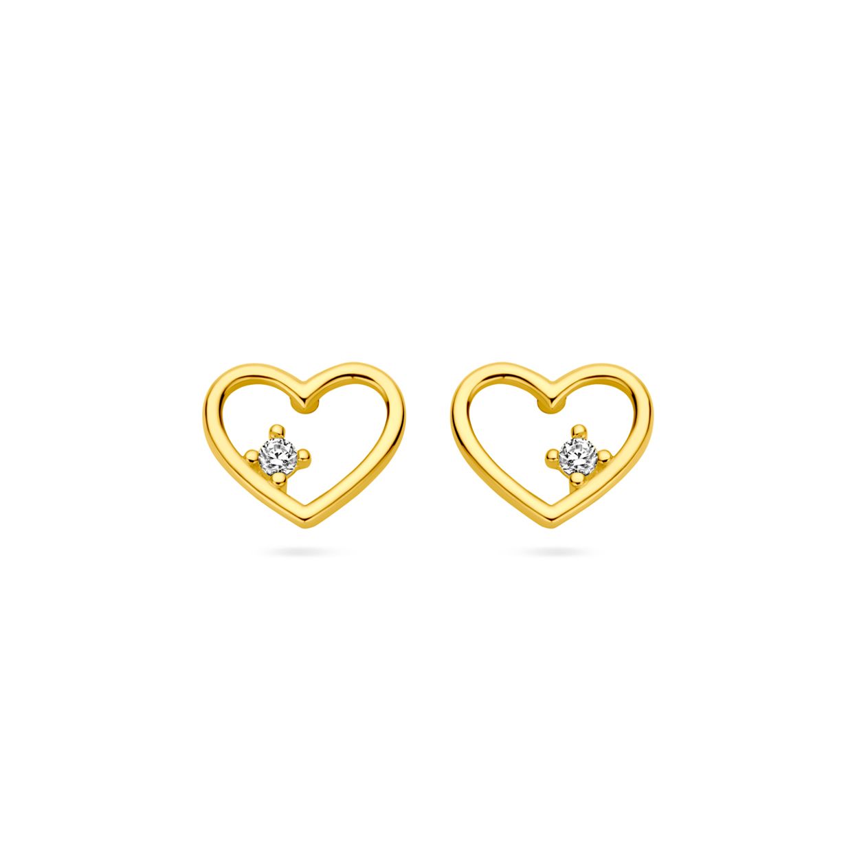 14k Geelouden oorknoppen uitgevoerd in de vorm van een hart met zirkonia. De oorknoppen hebben een afmeting van 5.5x6.5mm.