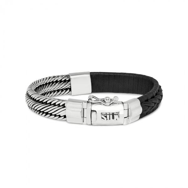 Deze armband van Silk is van de Weave collectie!
De maat van de armband is 20 cm.