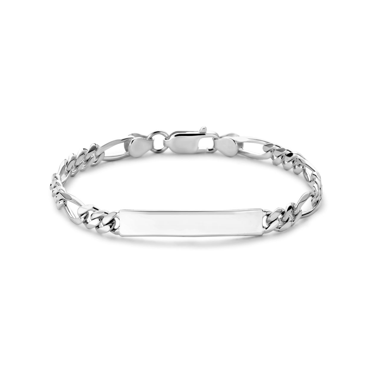 925 Zilveren graveerarmband met een schakelbreedte van 5.5mm. Uitgevoerd met karabijnsluiting. De plaat heeft een afmeting van 6x32.5mm. De dikte van de graveerplaat is 1.6mm.