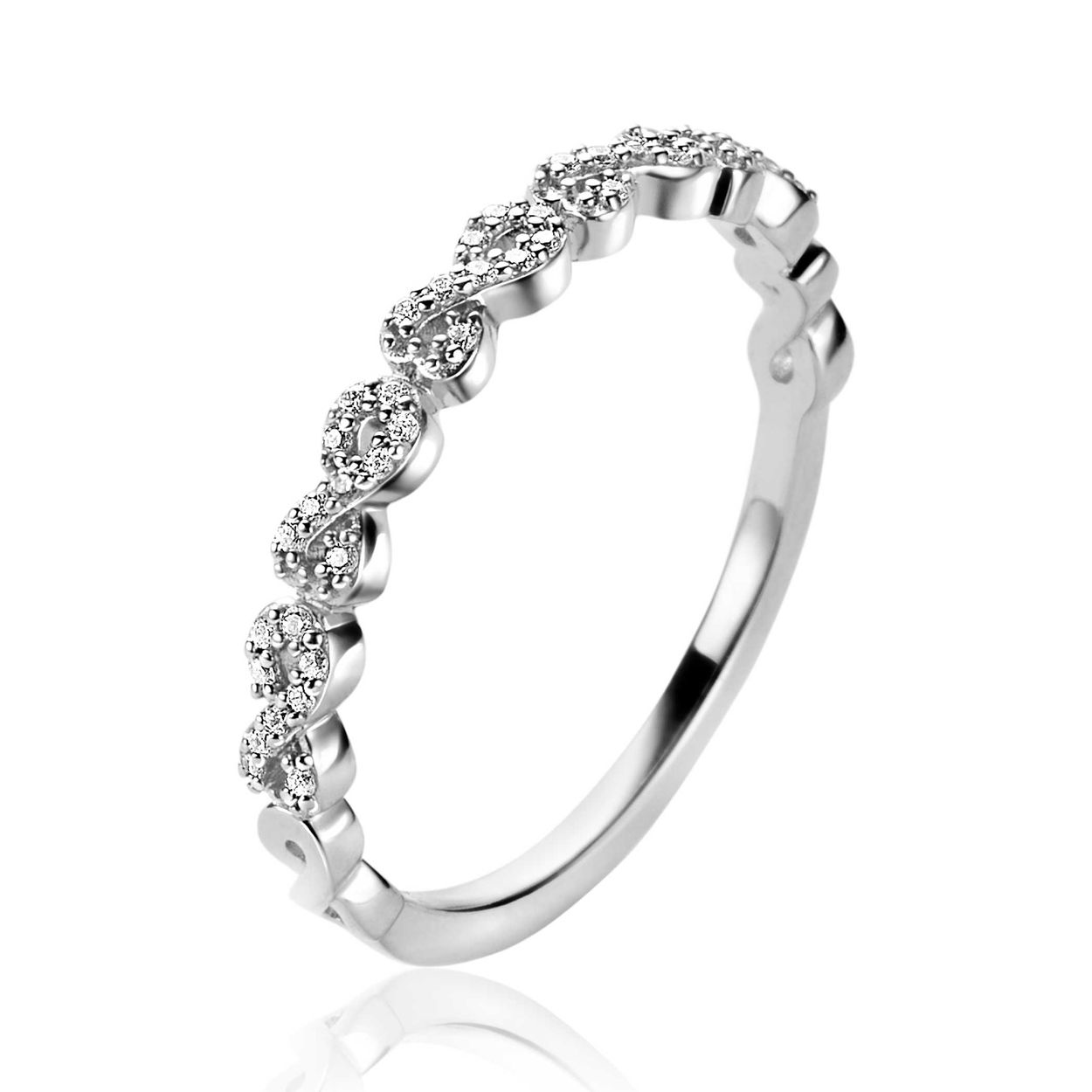 Dit is een ring van het merk Zinzi. De ring is wit van kleur en gemaakt van zilver. 