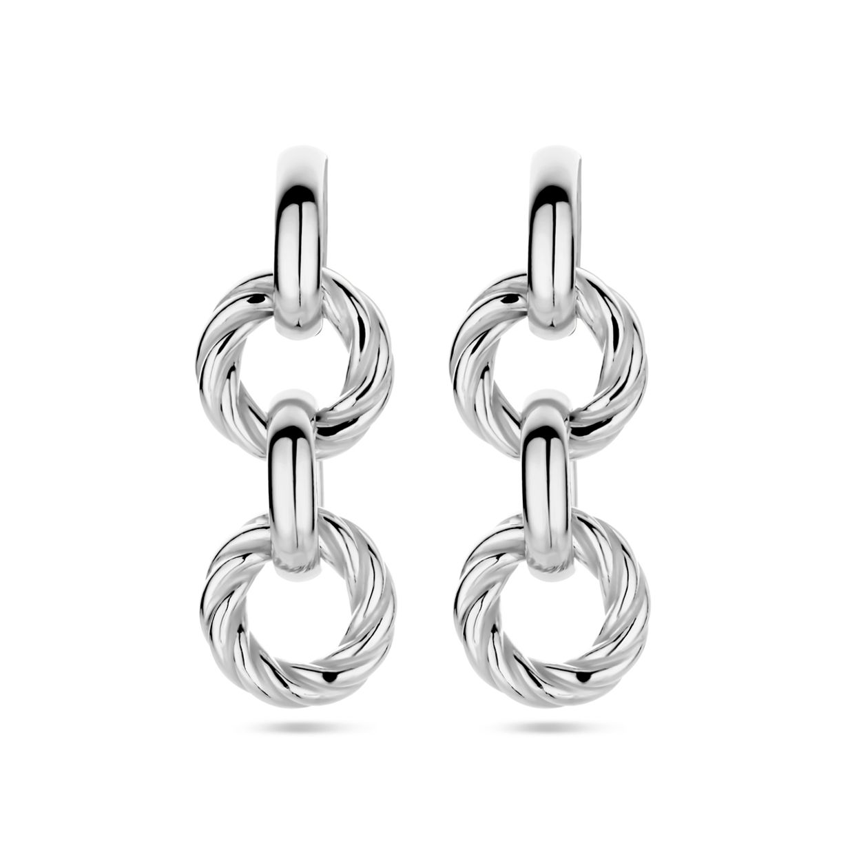 Gerhodineerd 925 zilveren oorhangers uitgevoerd met gedraaid cirkels. De oorhangers hebben een totale hoogte van 32mm.