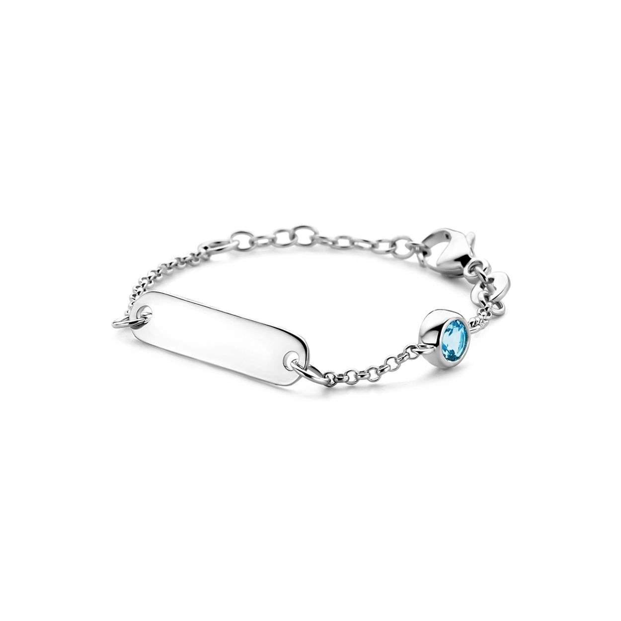 Gerhodineerd 925 zilveren graveerarmband uitgevoerd met een geboortesteen. De armband heeft een draaglengte van 9cm met 2cm extensie. De schakelbreedte is 1.5mm. De graveerplaat heeft een afmeting van 5x20mm en een dikte van 0.6mm.