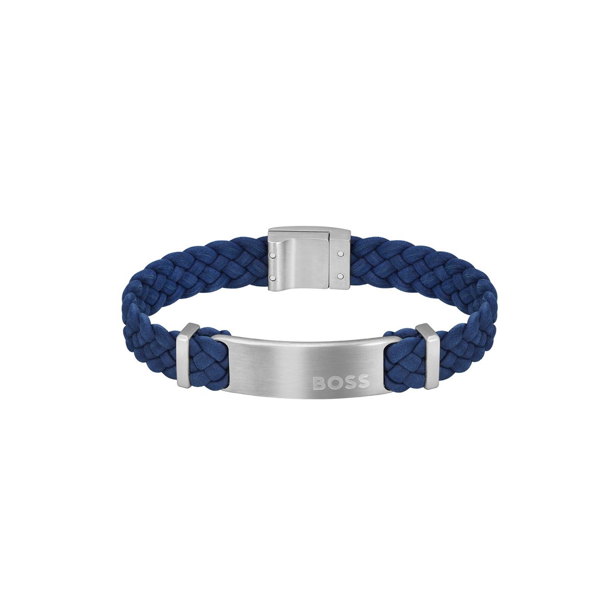 BOSS JEWELS HBJ1580609M DYLAN Mannen Armband 19cm
Deze armband van BOSS uit de DYLAN serie met artikelnr. HBJ1580609M is een stoer sieraad voor de echte BOSS klant. De blauwe suede gevlochten armband heeft een zilverkleurige plaat in het midden met daarop het BOSS logo gegraveerd, die mooi opvalt in het geheel. De armband heeft een lengte van 19cm, sluit met een magneetsluiting en is goed te combineren met andere sieraden van BOSS. 

Het merk:
HUGO BOSS is afgestemd op levensstijlen waar het gaat om kwaliteit en precisie. Het wereldwijde fashionlabel is verdeeld in twee merken: BOSS en HUGO. Het merk BOSS biedt geavanceerde, moderne horloges gericht op kwaliteit en design om een onberispelijke look te creëren – of het nu zakelijk, casual of sportief is. Ontdek de nieuwe horlogecollectie die bewijst dat details echt het verschil maken.

Specificaties:
- Artikelnr: HBJ1580609M
- Gevlochten armband
- Materiaal: Blauw leer
- Lengte: 19cm