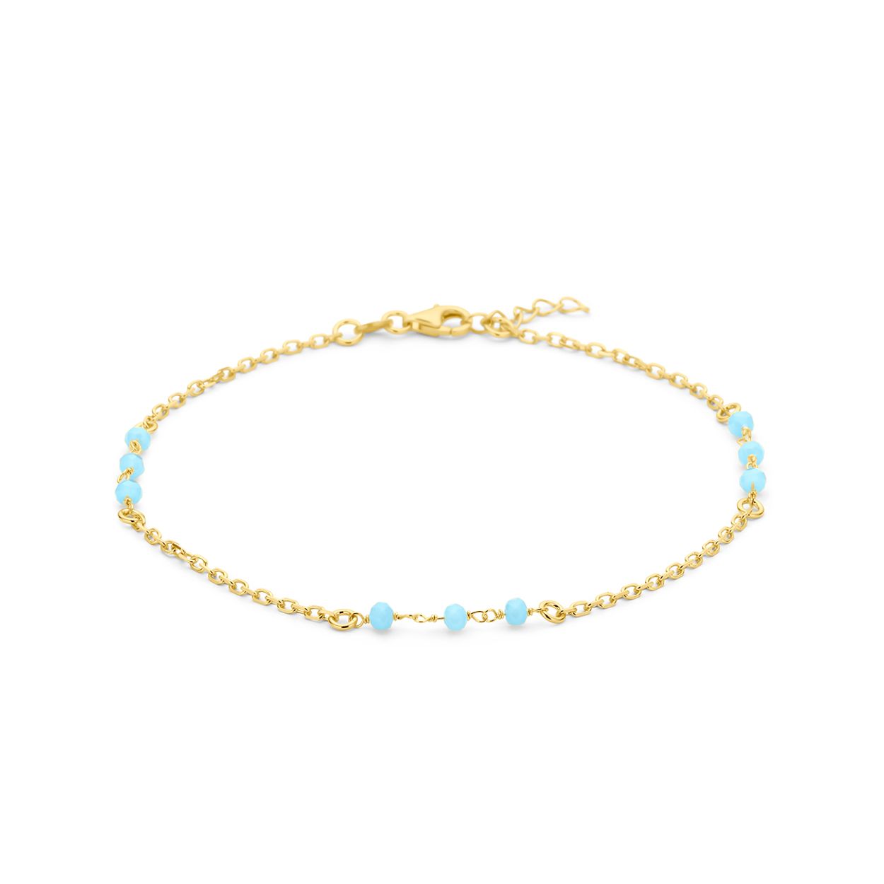 Geelgoud op 925 zilveren enkelbandje uitgevoerd met blauw kristal bolletjes. Het enkelbandje heeft een draaglengte van 24cm en een extensie van 2cm. Uitgevoerd met een karabijn sluiting.&nbsp;Geen garantie op de plating.