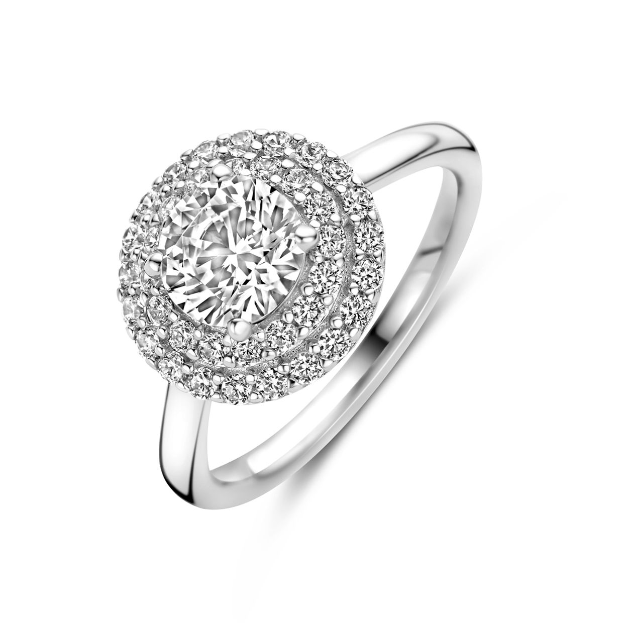 Gerhodineerd 925 zilveren ring uitgevoerd met zirkonia. De ring heeft een breedte van 13.5mm.