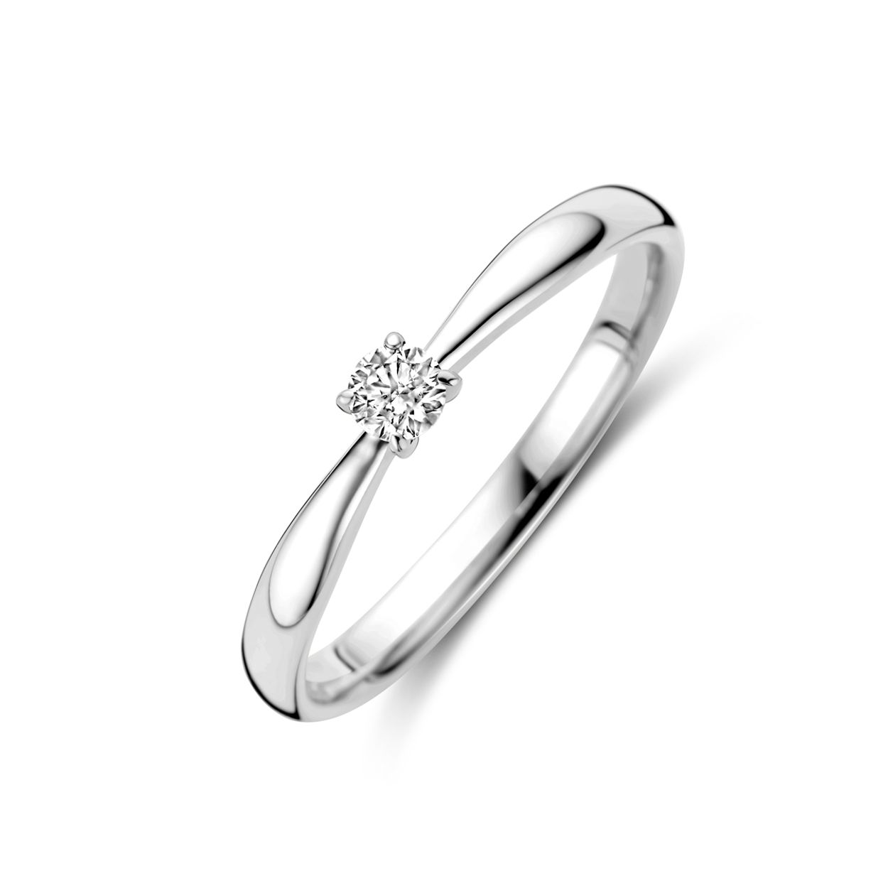 14krt witgouden ring uitgevoerd met 0.10crt H SI diamant.

De maat van deze ring is 52 (16,5), heeft u interesse in een andere maat? Neem dan contact met ons op.