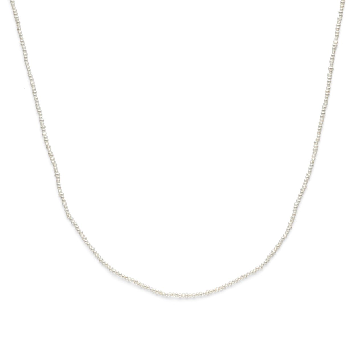 Geelgoud op 925 zilveren collier uitgevoerd met parels. Het collier heeft draaglengtes van 41-45cm.