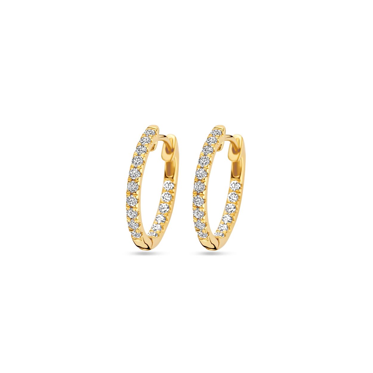 14k Geelgouden klapoorringen uitgevoerd met lab grown diamant. De klapoorringen hebben een afmeting van 16.5x2mm. De totale diamantgewicht is 0.46ct.