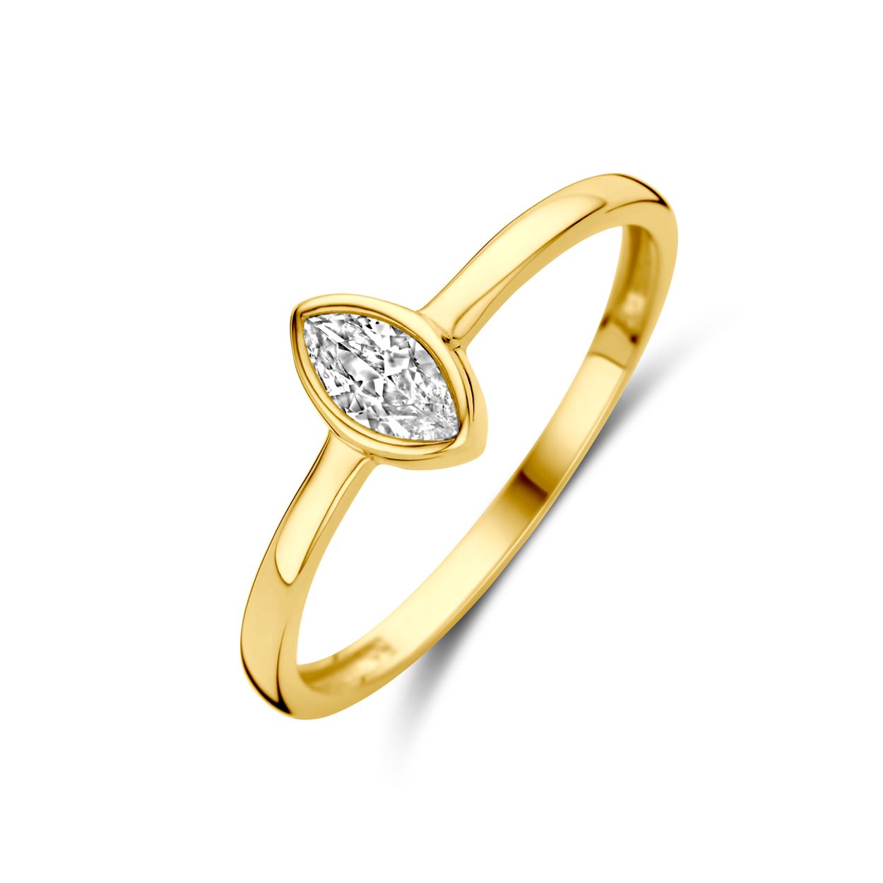 14k Geelgouden ring uitgevoerd met zirkonia. De ring heeft een afmeting van 7x4.5mm.