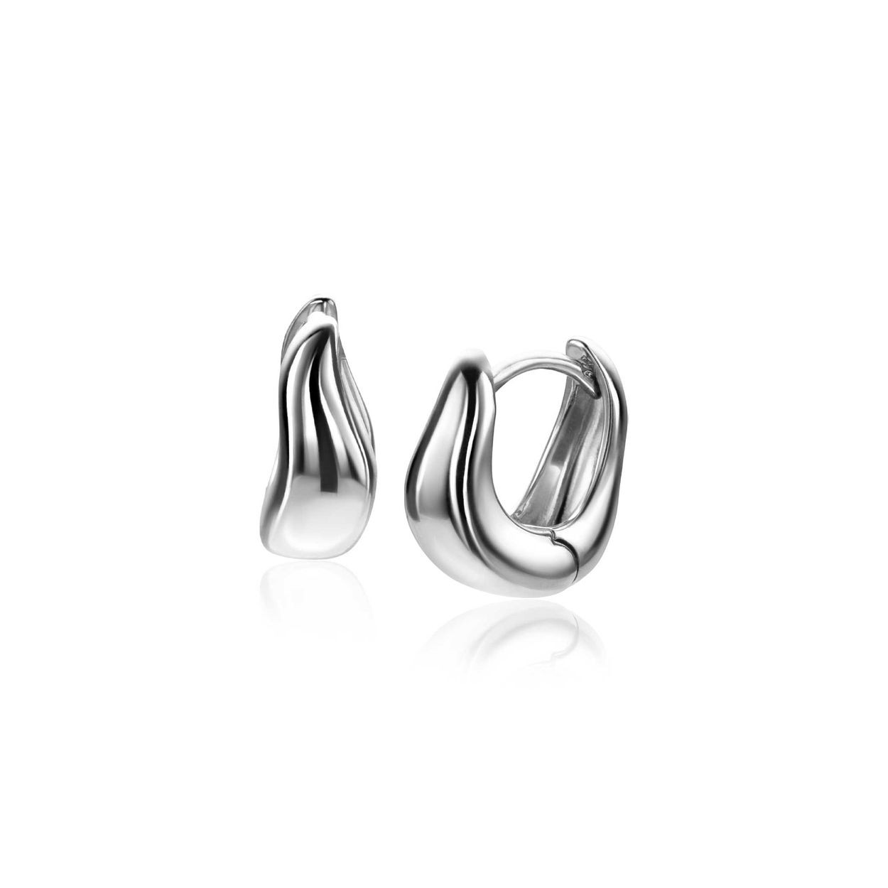 ZINZI zilveren oorringen (13mm) organisch gevormd met 5,5mm brede buis. Met luxe en gemakkelijke klapsluiting. Vervaardigd van eerste gehalte zilver (925) en voorzien van een extra rodiumlaag voor een langdurige glans.