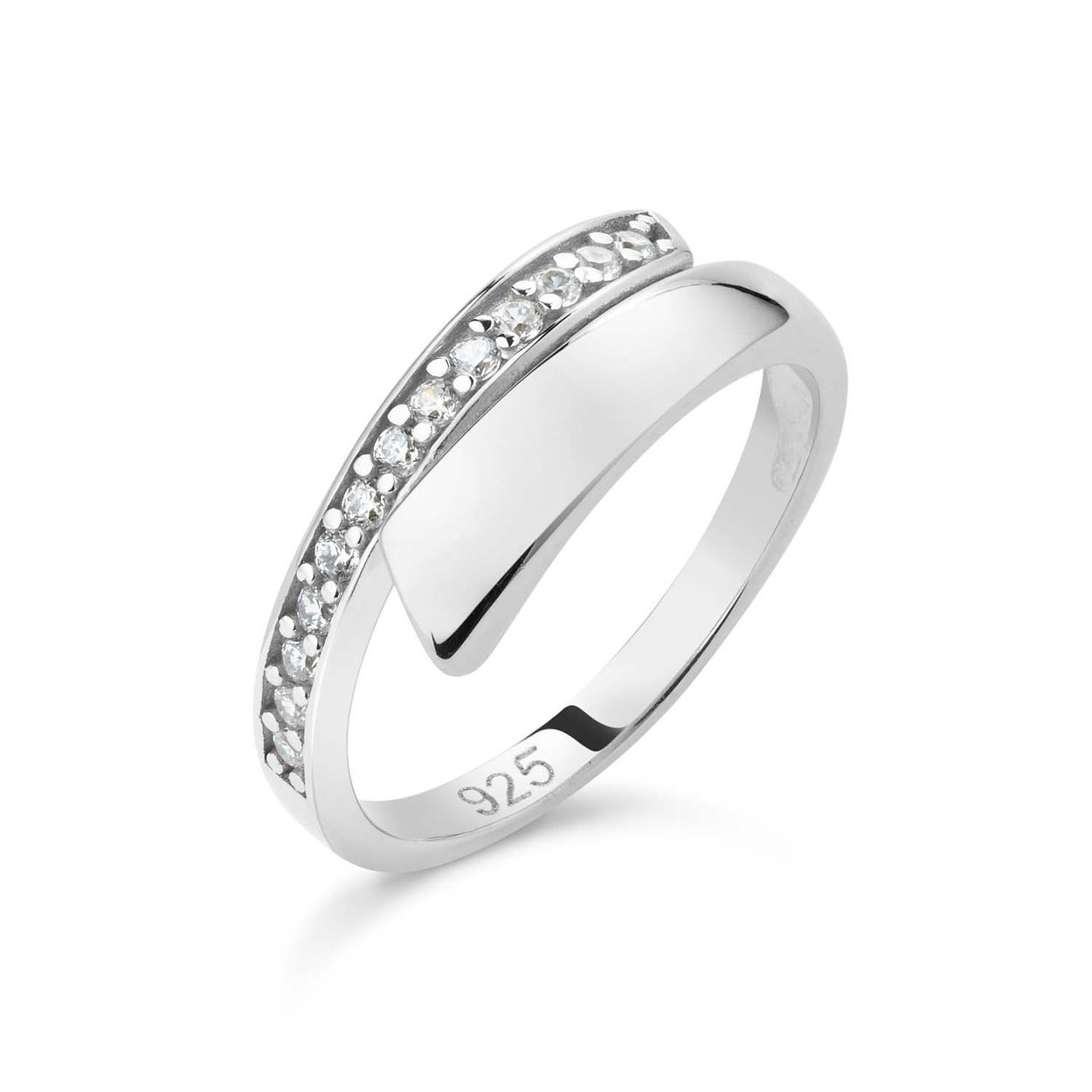 Dit is een ring van het merk GLOW