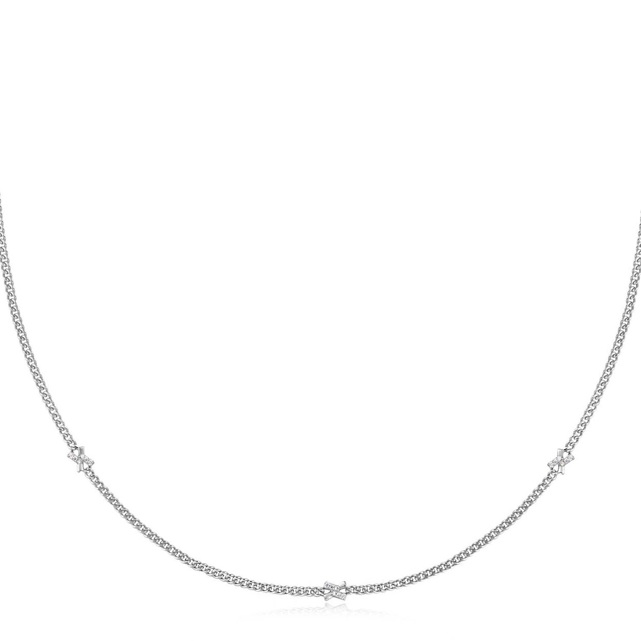 AH N061-05H
Deze trendy gouden halsketting is een combinatie van schakelkettingen en een kruisstation en vormt de perfecte balans tussen een klassieke en trendy stijl. Combineer hem met andere kettingen om de look compleet te maken.

HET MERK
Geïnspireerd door de laatste fashion trends is Ania Haie het toonaangevende sieradenmerk voor hoogkwalitatieve maar ook betaalbare zilveren sieraden, zonder op de kwaliteit in te leveren. Iedere collectie is gebaseerd op de laatste catwalktrends, waardoor Ania Haie snel tot hét sieradenmerk voor stijlbewuste consumenten is verkozen. Elk sieraad wordt ontworpen om te combineren met andere sieraden waardoor je je eigen look kunt creëren. Maar ook zijn Ania Haie sieraden opvallend genoeg om op zichzelf te dragen.

SPECIFICATIES
- Ania Haie
- Collier met kruisjes zirkonia
- 925 zilver met gold/ rhodium plating
- Lengte 43cm
- AH N061-05H