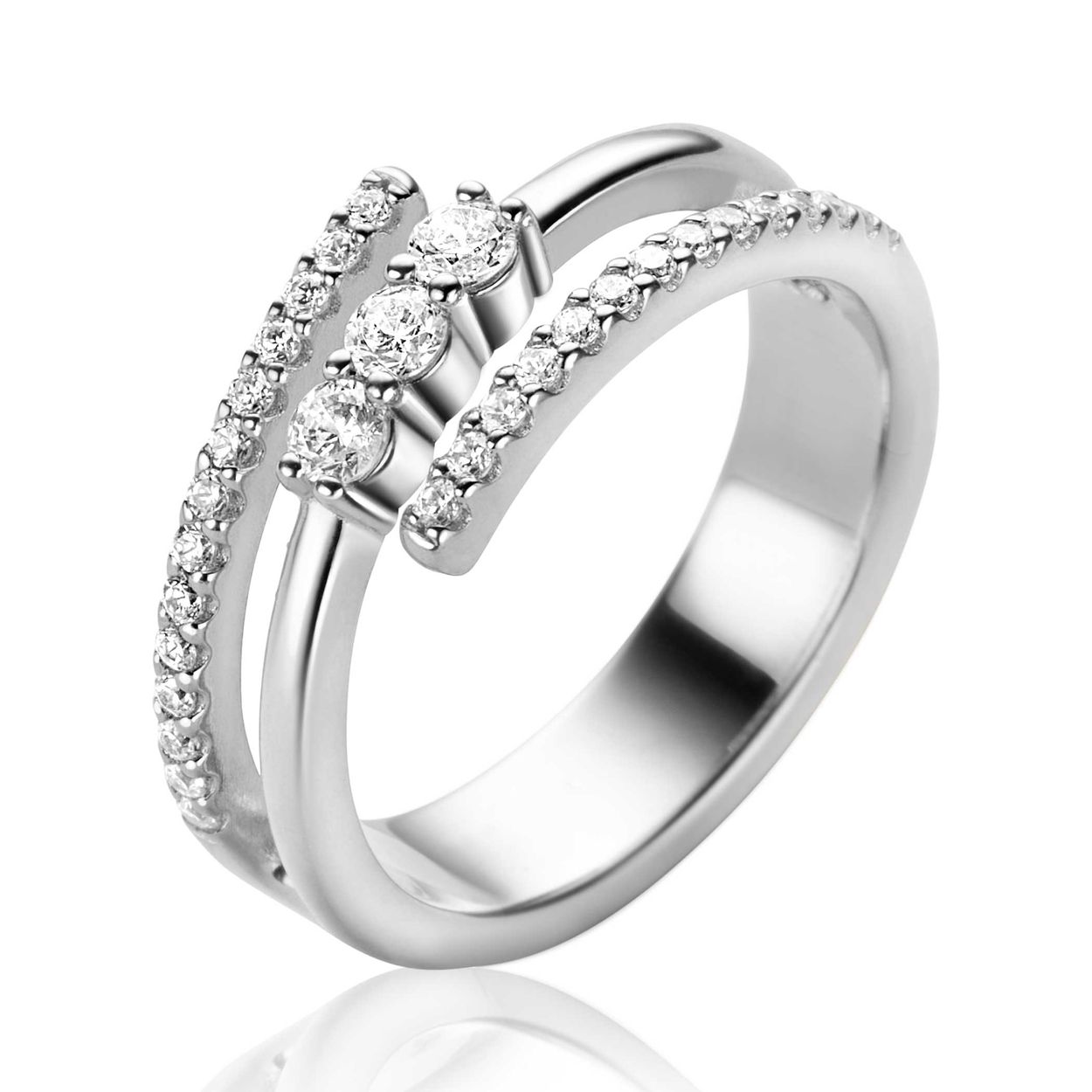ZINZI zilveren multi-look ring (8mm breed) met 3 rijen. De middelste rij is opvallend bezet met grotere witte zirconia's. Maak je look compleet met de bijpassende oorringen! Vervaardigd van eerste gehalte zilver (925) en voorzien van een extra rodiumlaag voor een langdurige glans.