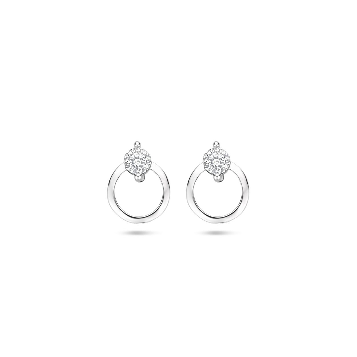 Gerhodineerd 925 zilveren oorknoppen uitgevoerd met zirkonia. De oorknoppen hebben een afmeting van 10.5x8mm.