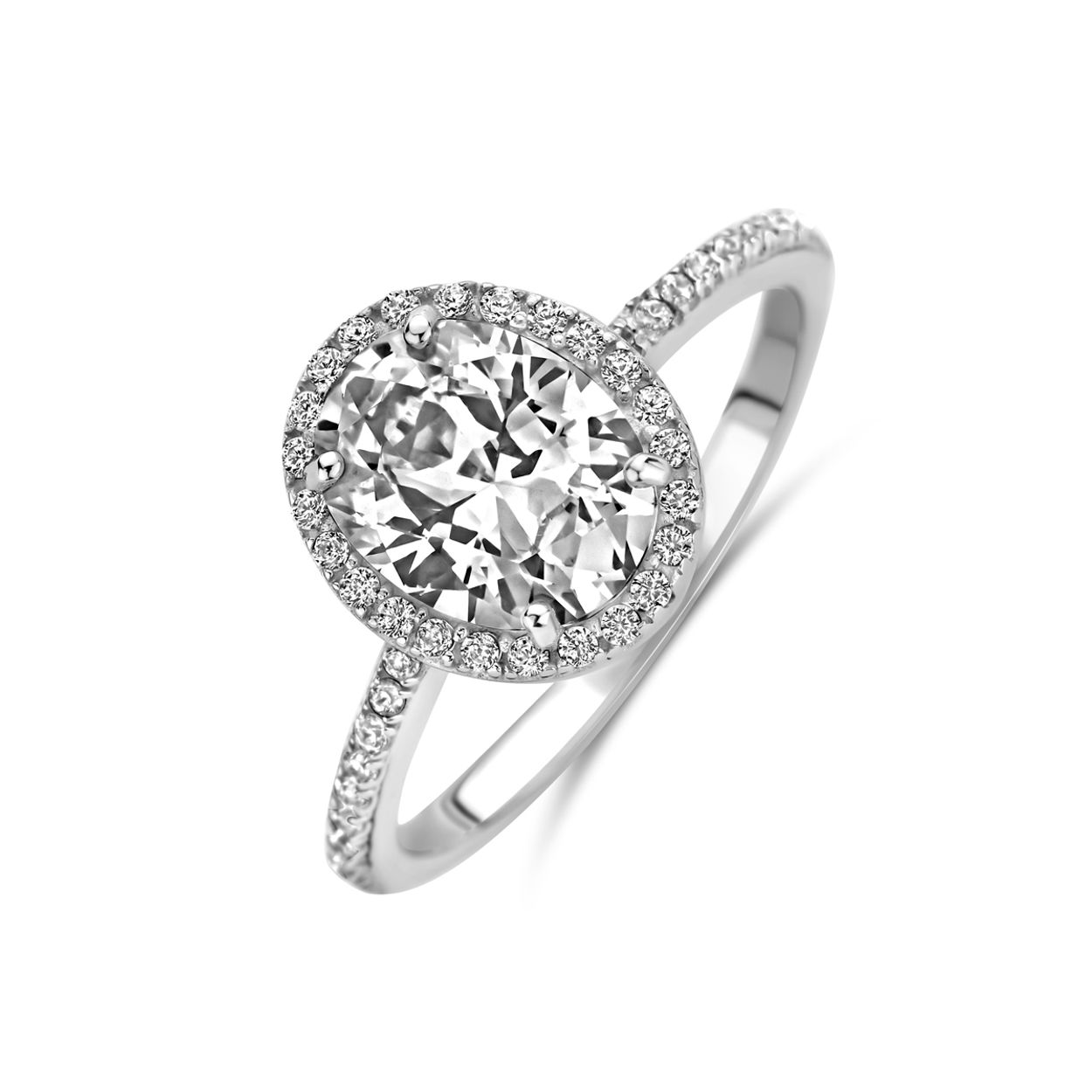 Gerhodineerd 925 zilveren ring uitgevoerd met zirkonia. De ring heeft een breedte van 11mm.