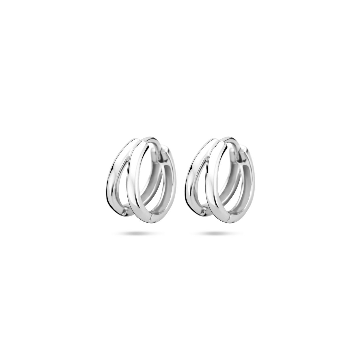 Gerhodineerd 925 zilveren klapoorringen met een afmeting van 12.5x6.5mm.