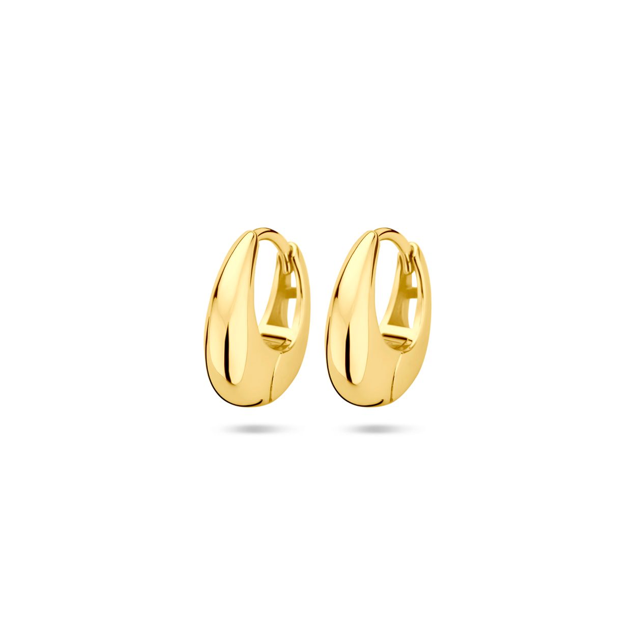 Geelgoud op 925 zilveren klapoorringen met een afmeting van 13.5x4.5mm. Geen garantie op plating.