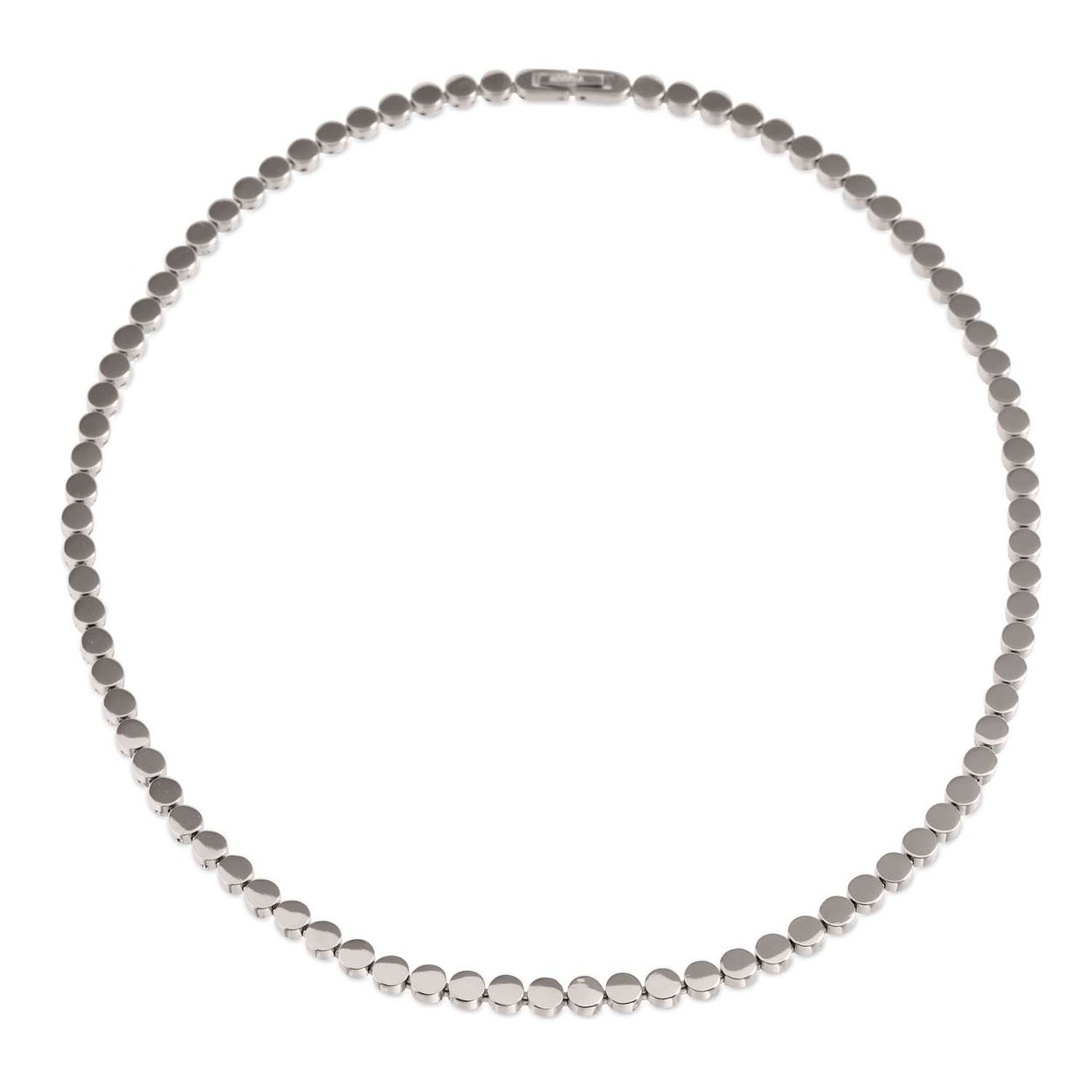 Boccia Titanium 08074-01 Collier
Deze unieke titanium ketting van Boccia Titanium is een mooie toevoeging aan je sieradencollectie! Wat deze titanium ketting uniek maakt, is dat er glanzende ronde schakels aan elkaar verbonden zijn via de onderkant. Hierdoor wordt het een soepele ketting. Combineer de ketting met het bijpassende armband en oorbellen voor een complete look. De lengte is 45cm.

HET MERK
Boccia Titanium is het titanium merk van Nederland, dat zijn oorsprong in Duitsland vindt en is opgericht in het jaar 1992. Ontwikkeld door internationale ontwerpers. Alle titanium componenten van de BOCCIA TITANIUM collectie zijn gemaakt van 99,7% puur titanium; het bijzondere materiaal. Het is licht in gewicht, neemt de temperatuur van de huid aan en is zeer huidvriendelijk. Bovendien is het corrosie- en temperatuurbestendig.

SPECIFICATIES
- Ketting 45cm 08074-01
- Puur titanium
- Zilverkleurig
- 45cm