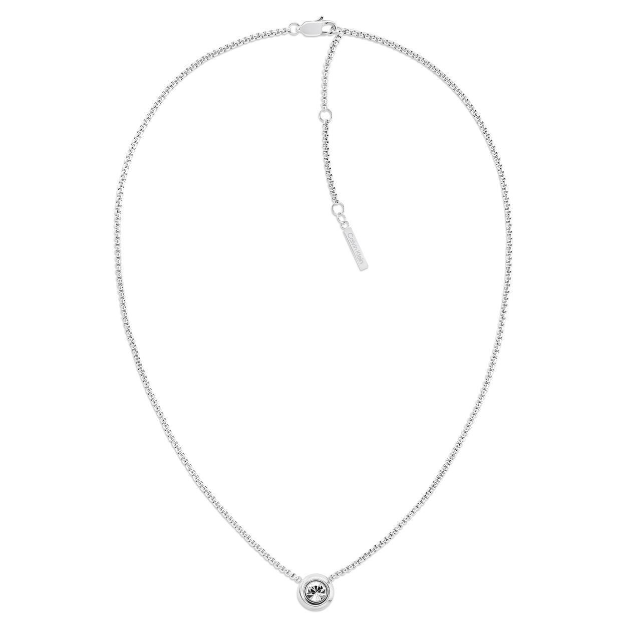Calvin Klein CJ35000769 Dames Ketting Staal
Deze stalen dames ketting van Calvin Klein met nr CJ35000769 heeft een sprankelende look. De zilverkleurige stalen ketting heeft een fijn zetkastje met daarin een kristal. Deze shined op je hals. De totale lengte is 45,5 en door het verlengstukje op verschillende lengtes te dragen. Leuk te combineren met andere sieraden uit de serie van Calvin Klein.

OVER CALVIN KLEIN
Calvin Klein is een wereldwijd lifestylemerk dat gewaagde, vooruitstrevende idealen en een verleidelijke, vaak minimalistische, esthetiek nastreeft. Calvin Klein werd groot in de jaren 70 door haar mode- en merkjeans collecties. In de jaren 80 lanceerde Calvin Klein haar spraakmakende ondergoed dat uitdrukkelijk van logo ’s voorzien was. Vanwege het grote succes is het merk ook succesvol uitgerold in Accessoires, Parfums, Home, Brillen, Golf, Horloges en Sieraden.
Sinds de oprichting in 1968 door Calvin Klein, heeft het merk haar reputatie opgebouwd als leider in de Amerikaanse mode, dankzij een cleane esthetiek en innovatieve ontwerpen. Calvin Klein wil haar publiek verleiden en inspireren door middel van provocerende beelden en opvallende ontwerpen die prikkelen. 

SPECIFICATIES:
- Stalen dames ketting
- 45,5cm
- Zilverkleurig
- Glimmend
- Kristal