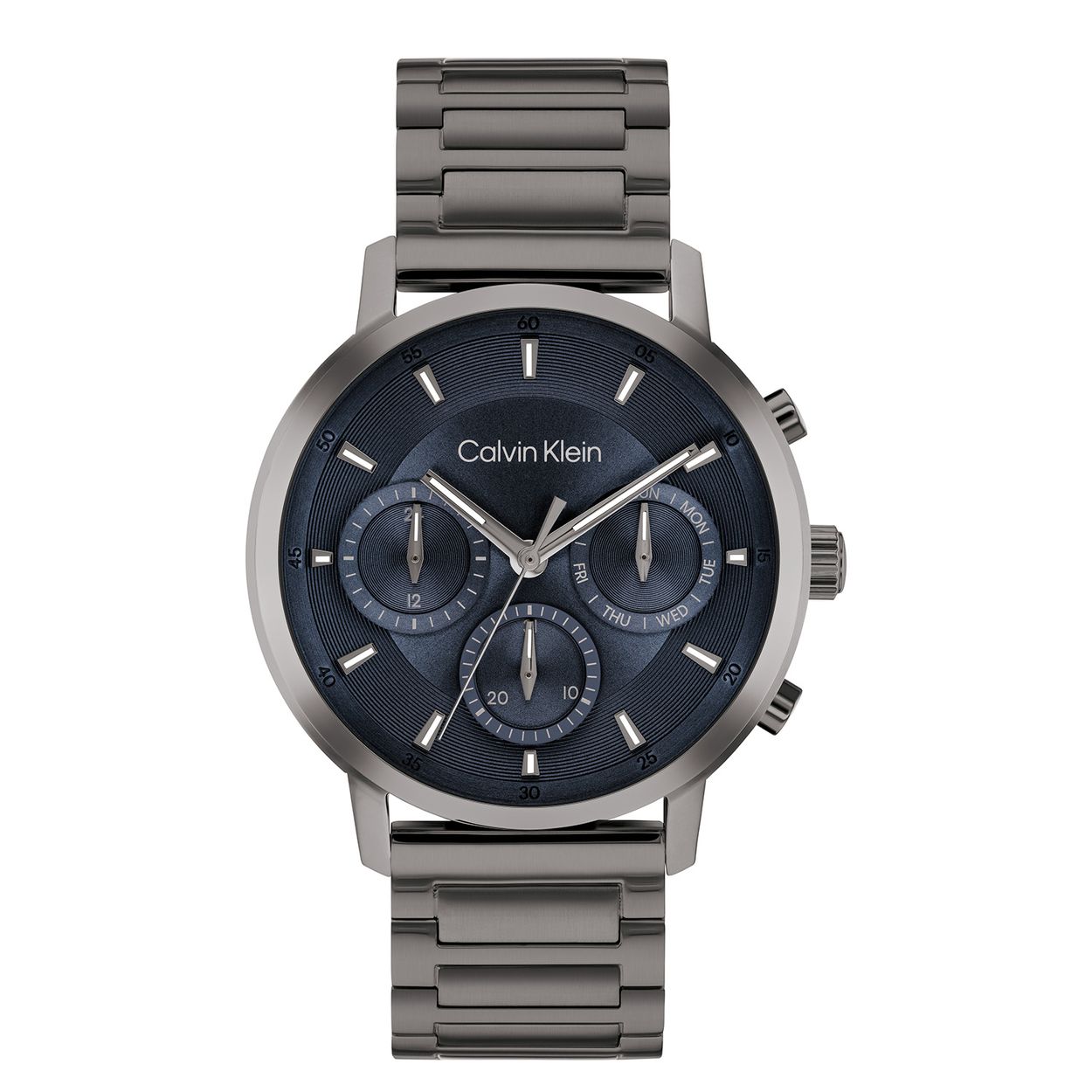 Calvin Klein CK25200495 Heren Gauge Horloge 41mm 
Dit Calvin Klein herenhorloge met nr CK25200495 is een stijlvol ontwerp. De ronde stalen zwarte kast heeft een glimmende bezel en een blauwe geborstelde sunray wijzerplaat met een dag, datum en 24-uursaanduiding. Aan de kast zit een stalen zwarte schakelband met een vouwsluiting. Het stoere herenhorloge heeft een mineraalglas, een doorsnee van 41mm en is 3ATM.

OVER CALVIN KLEIN
Calvin Klein is een wereldwijd lifestylemerk dat gewaagde, vooruitstrevende idealen en een verleidelijke, vaak minimalistische, esthetiek nastreeft. Calvin Klein werd groot in de jaren 70 door haar mode- en merkjeans collecties. In de jaren 80 lanceerde Calvin Klein haar spraakmakende ondergoed dat uitdrukkelijk van logo ’s voorzien was. Vanwege het grote succes is het merk ook succesvol uitgerold in Accessoires, Parfums, Home, Brillen, Golf, Horloges en Sieraden.
Sinds de oprichting in 1968 door Calvin Klein, heeft het merk haar reputatie opgebouwd als leider in de Amerikaanse mode, dankzij een cleane esthetiek en innovatieve ontwerpen. Calvin Klein wil haar publiek verleiden en inspireren door middel van provocerende beelden en opvallende ontwerpen die prikkelen. 

SPECIFICATIES:
- Mineraalglas
- Stalen zwarte kast
- Blauwe wijzerplaat 
- Stalen zwarte schakelband
- Ronde kastvorm, Ø 41mm
- 3ATM