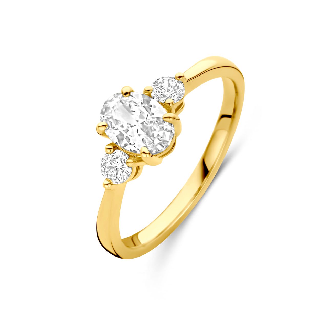 14k Geelgouden ring uitgevoerd met zirkonia. De ring heeft een breedte van 7mm.