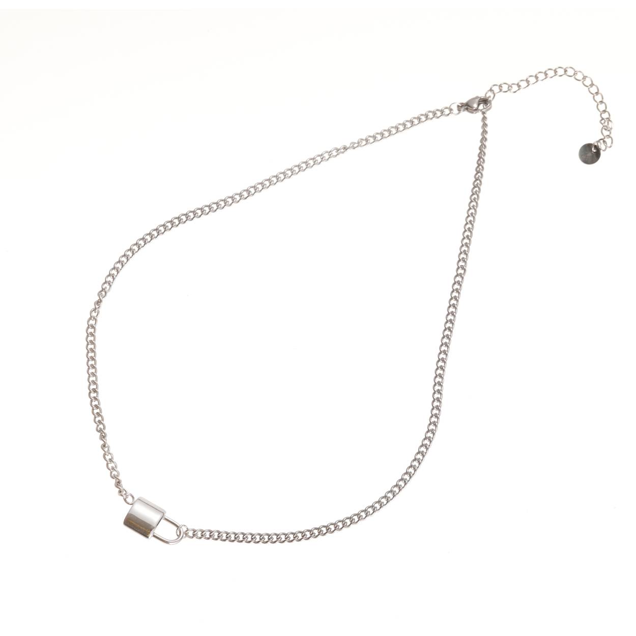 Kettingen van Go Dutch 
Een ketting is een sterk accessoire. Het maakt een outfit helemaal anders én helemaal af. Op dit moment vind je in onze collectie vooral fijnere stainless steel kettingen – perfect om meerdere kettinkjes samen en bij elkaar te dragen. 
Al onze kettingen zijn gemaakt van hoogwaardig stainless steel. De plating blijft daarom heel lang mooi en je kunt onze kettingen gerust dragen tijdens het douchen en sporten. Onze stainless steel kettingen herken je makkelijk aan de kraftbruinen kaartjes op onze molens.
