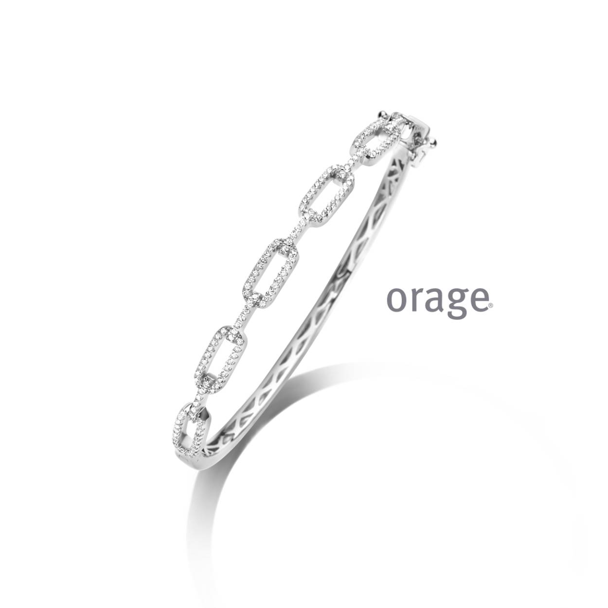 Zilveren armband type 'bangle' met zirkonia's van het merk Orage
Afmeting: 19 cm
