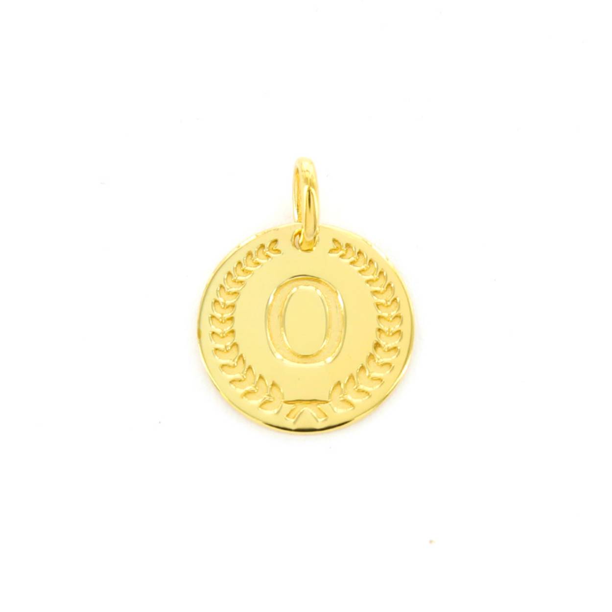 Voor deze hanger heb je een Imotionals ketting nodig. Imotionals kettingen hebben een klein oogje dat door de hanger past.

De collectie hangers en bedels van Imotionals bestaan uit initialen en symbolen. Kies je collier en bedel(s) naar keuze en creëer zo je gepersonaliseerde Necklace.  Je schuif de bedel aan het collier, de lengte kun je zelf bepalen, en hoe leuk is is om 2 of 3 lengtes samen te dragen. Creëer your own Necklace Party.

Imotionals is een zilveren sieradenlijn bestaande uit dunne colliers en hangertjes, het laatste in de vorm van initialen en symbolen. waarmee je door middel van colliers, initialen en symbolen expressie geeft aan jou gevoelens of gedachten.

Een letter sieraad zorgt ervoor dat je jouw look een persoonlijke touch kan geven. Kies voor je eigen letter of de letter van je beste vriendin, vriend, moeder of iemand anders die je dierbaar is. Je kunt er zelfs een hele naam aan hangen, met bijvoorbeeld een hartje of sterretje symbool voor extra betekenis. Ook mega leuk om te geven als cadeautje. Get it before it's gone!