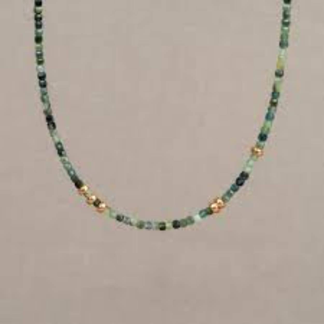 Groene toermalijn collier met Goldfilled schijfjes 